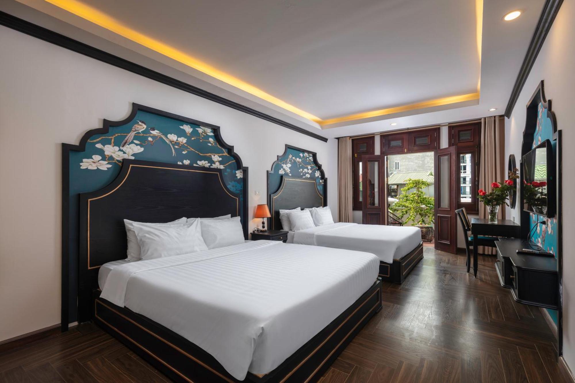 Queen Light 3* Hanoi