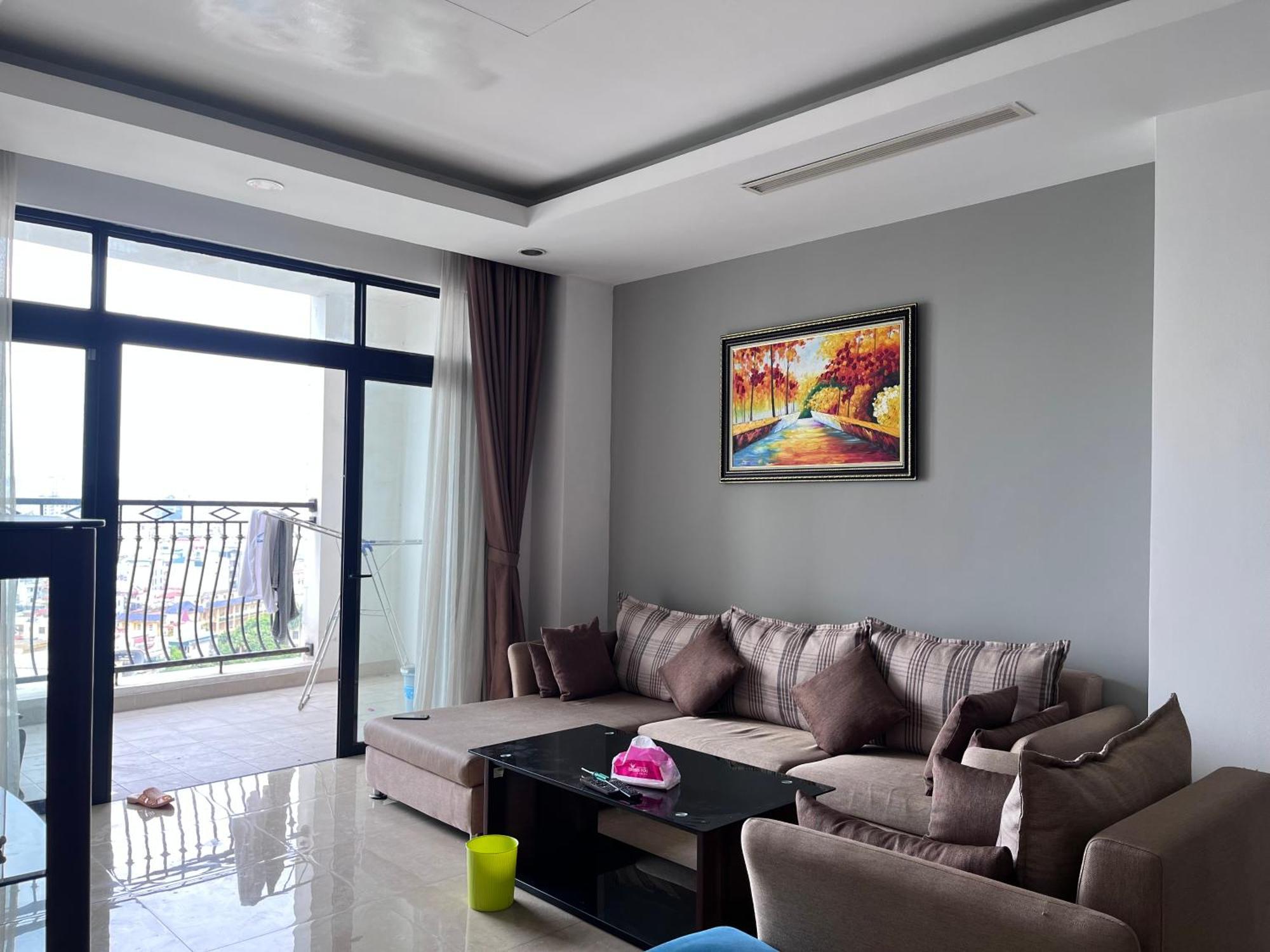 Vinhomes Royal Luxury 2 Br *