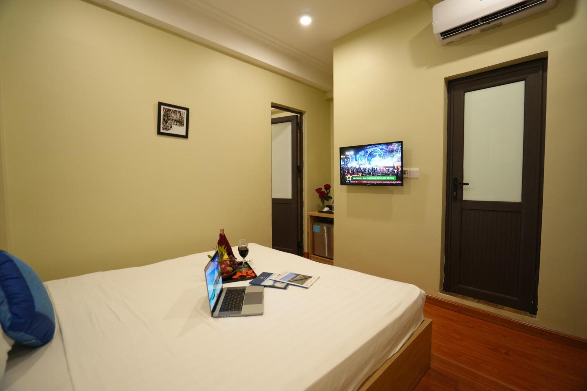 Hotel Valley &travel