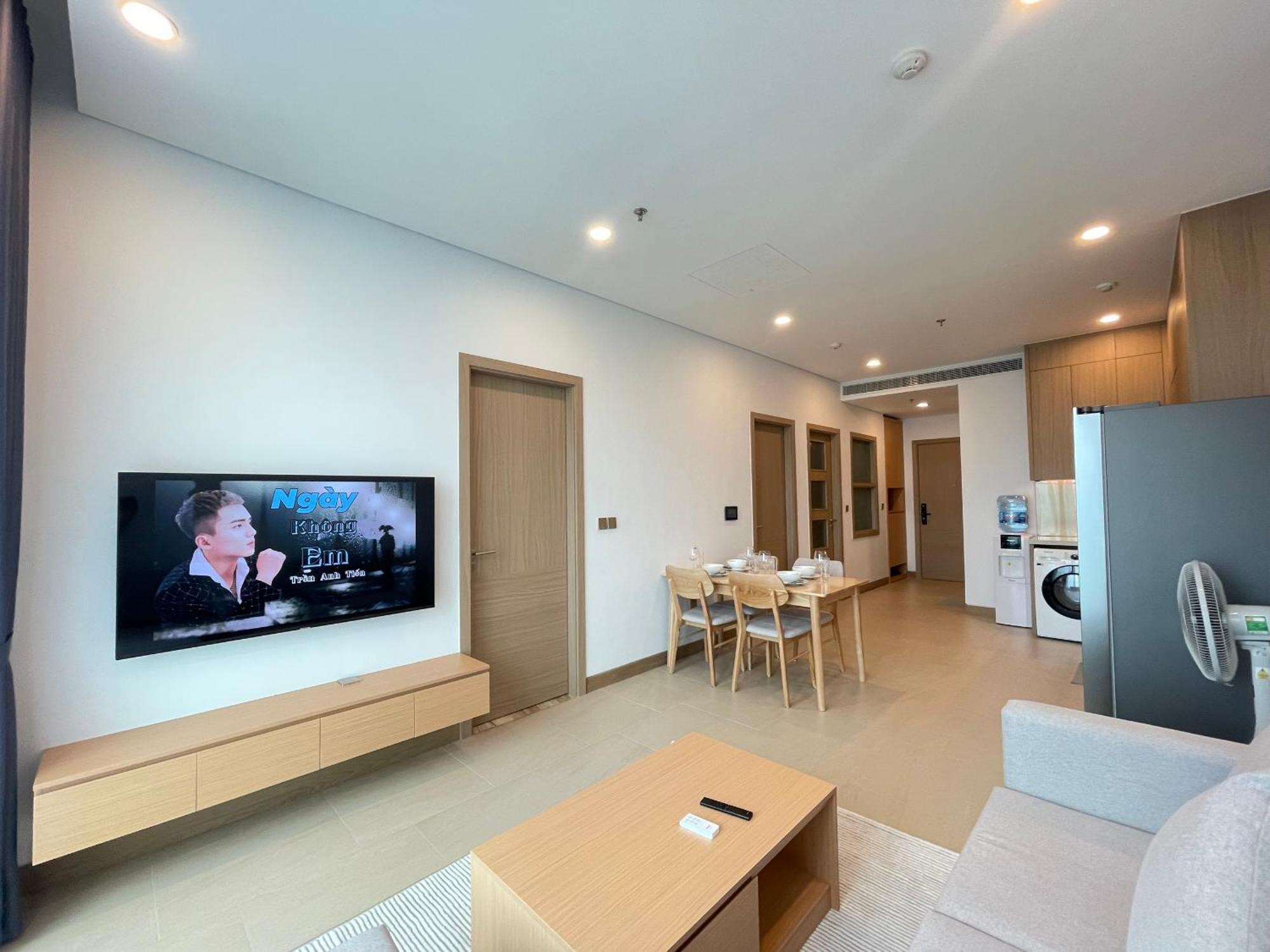 Lancaster Luminaire - 1152 Lang Street Hanoi