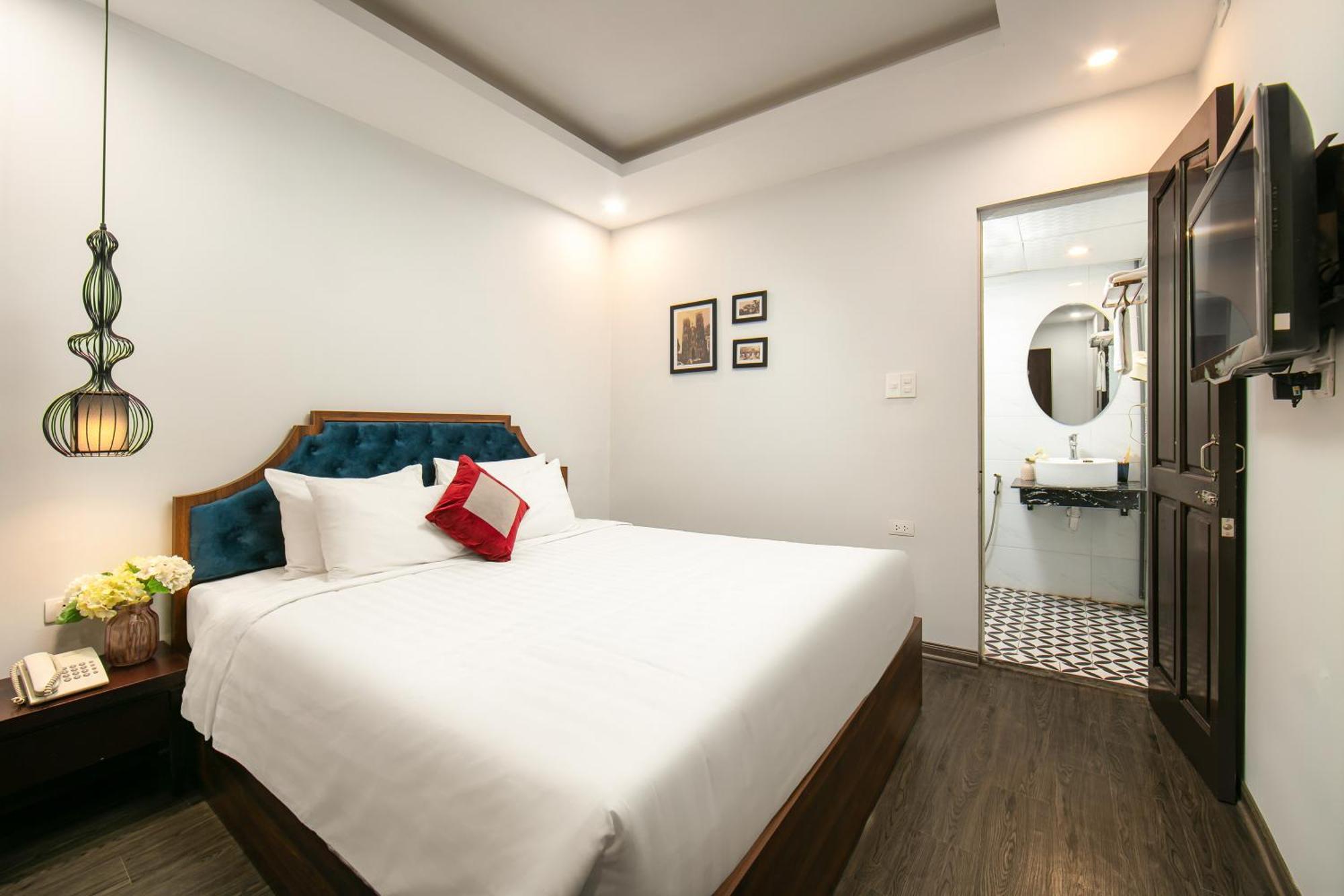 Hotel La Renta Premier & Hanoi