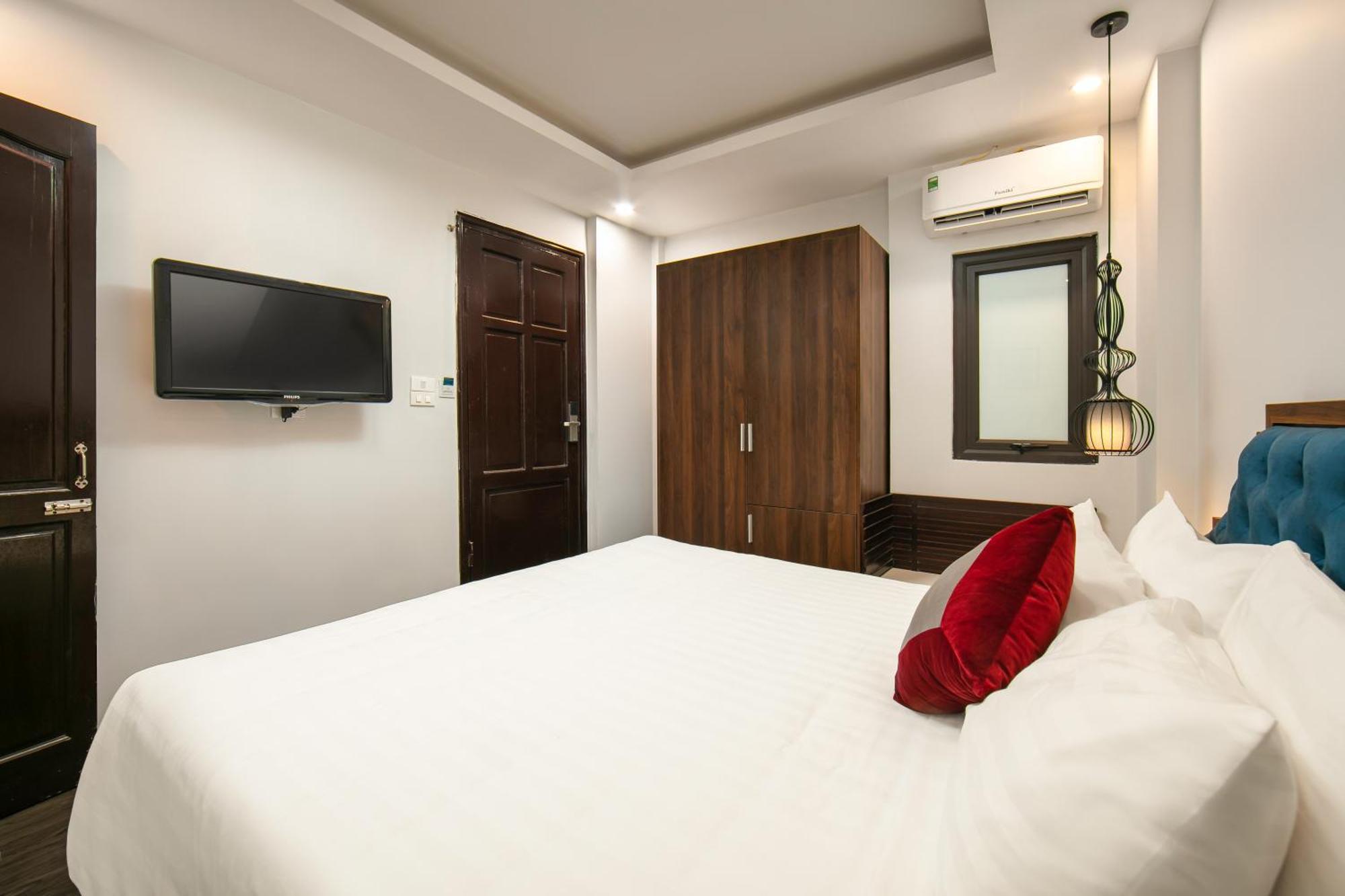 La Renta Premier & 4* Hanoi