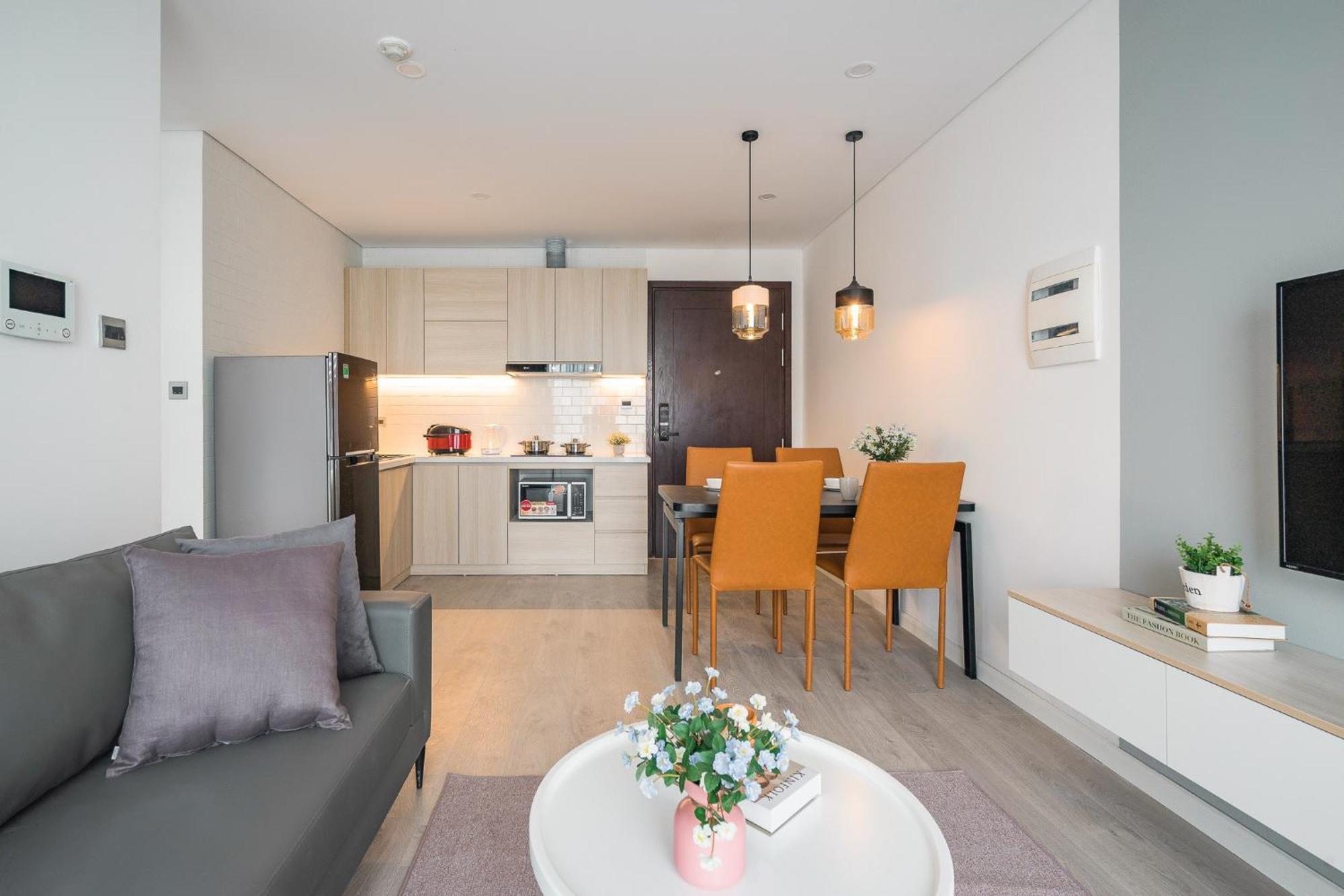 Lilyhome - Vinhomes D'capitale Services Apartment Hanoi