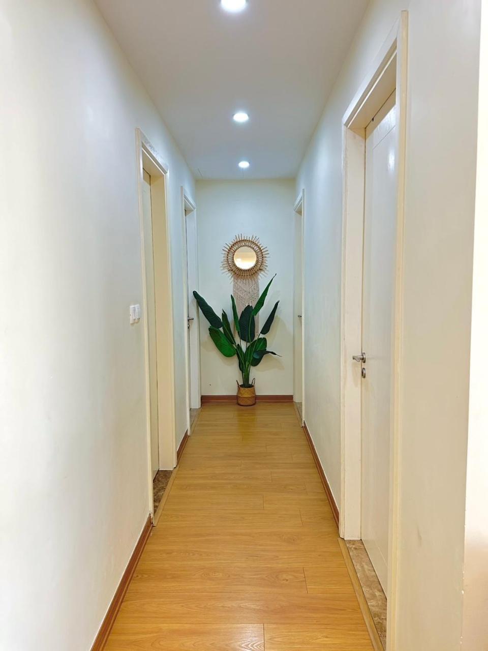 Lilyhome - Vinhomes D'capitale Services Apartment
