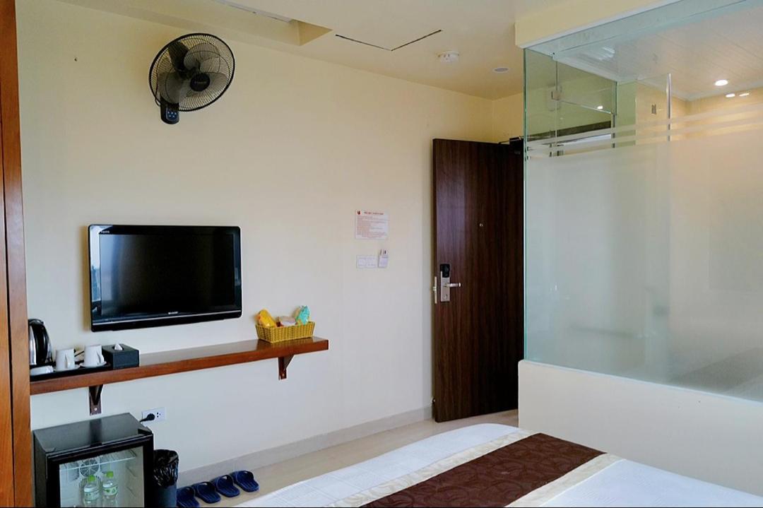B & Travel - 5 Mins Hoan Kiem 2*