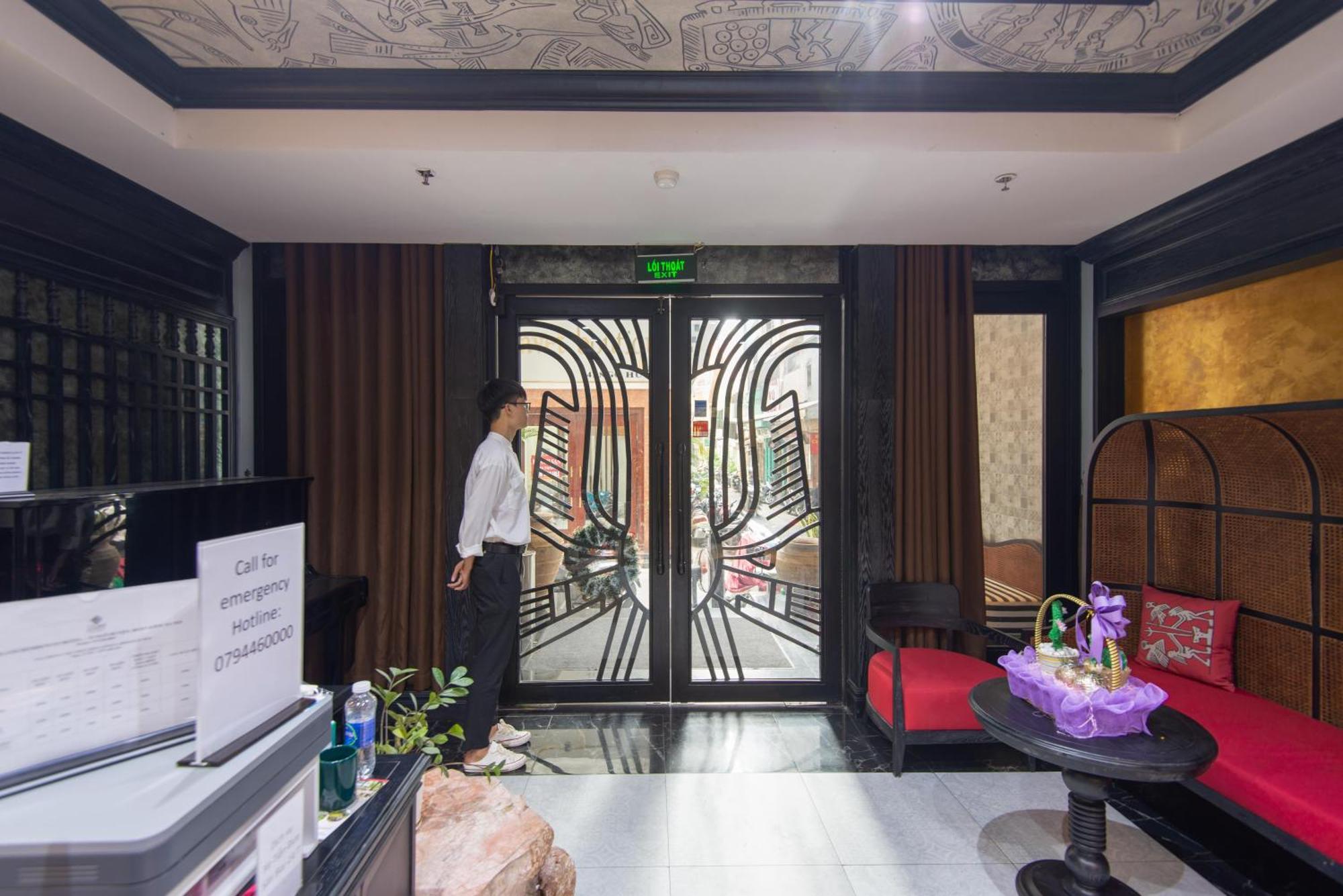 22land & 52 Ngo Huyen Hotel 4*