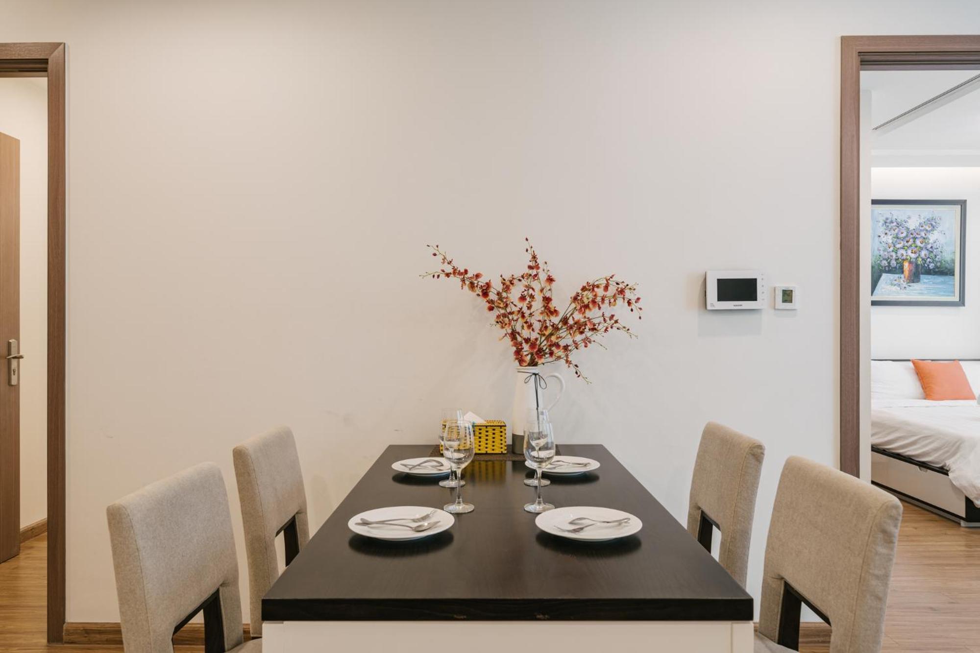 Shendo Vinhomes Metropolis Apartment *