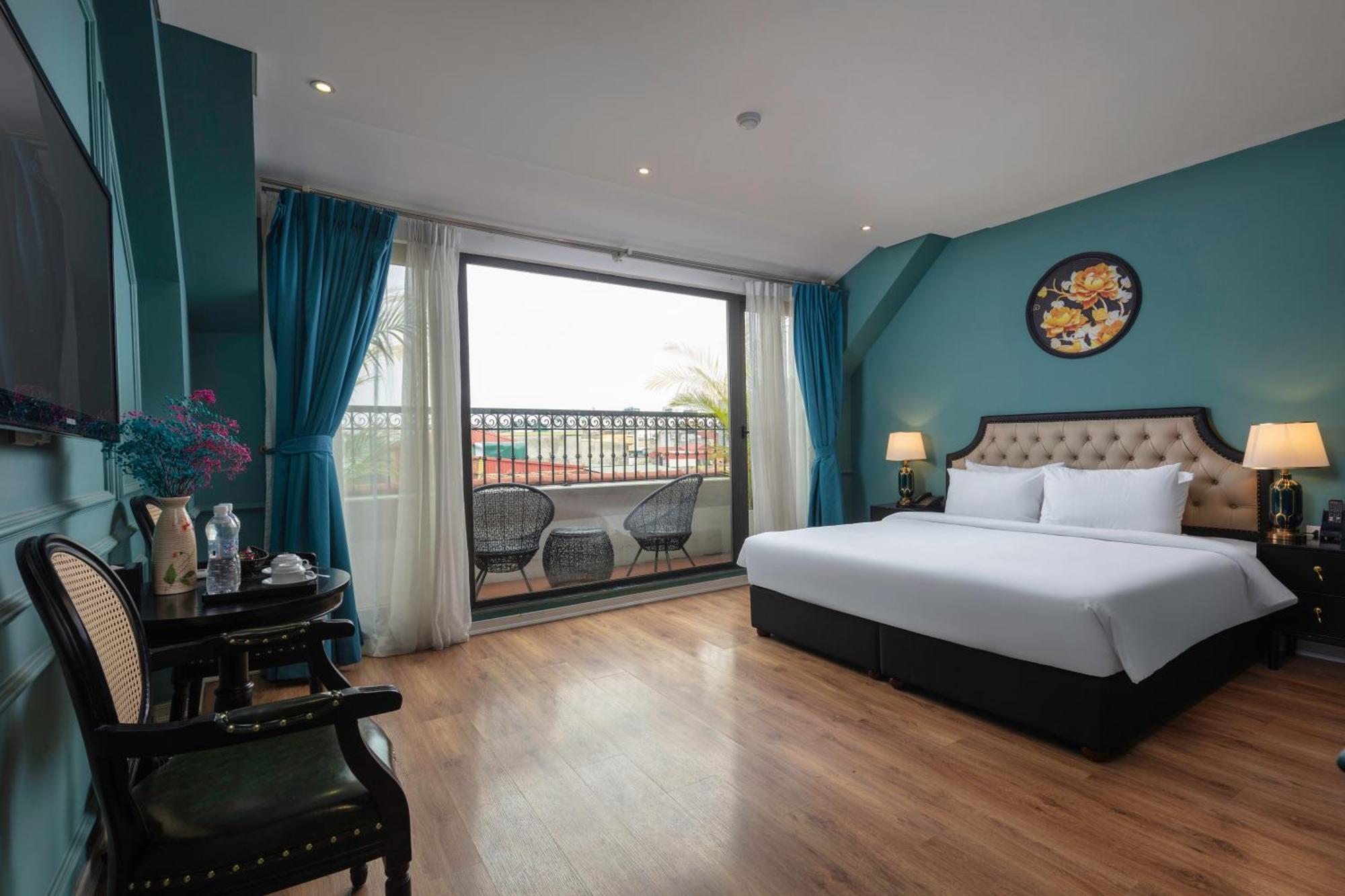 Madelise Palace & Travel Hotel 4*