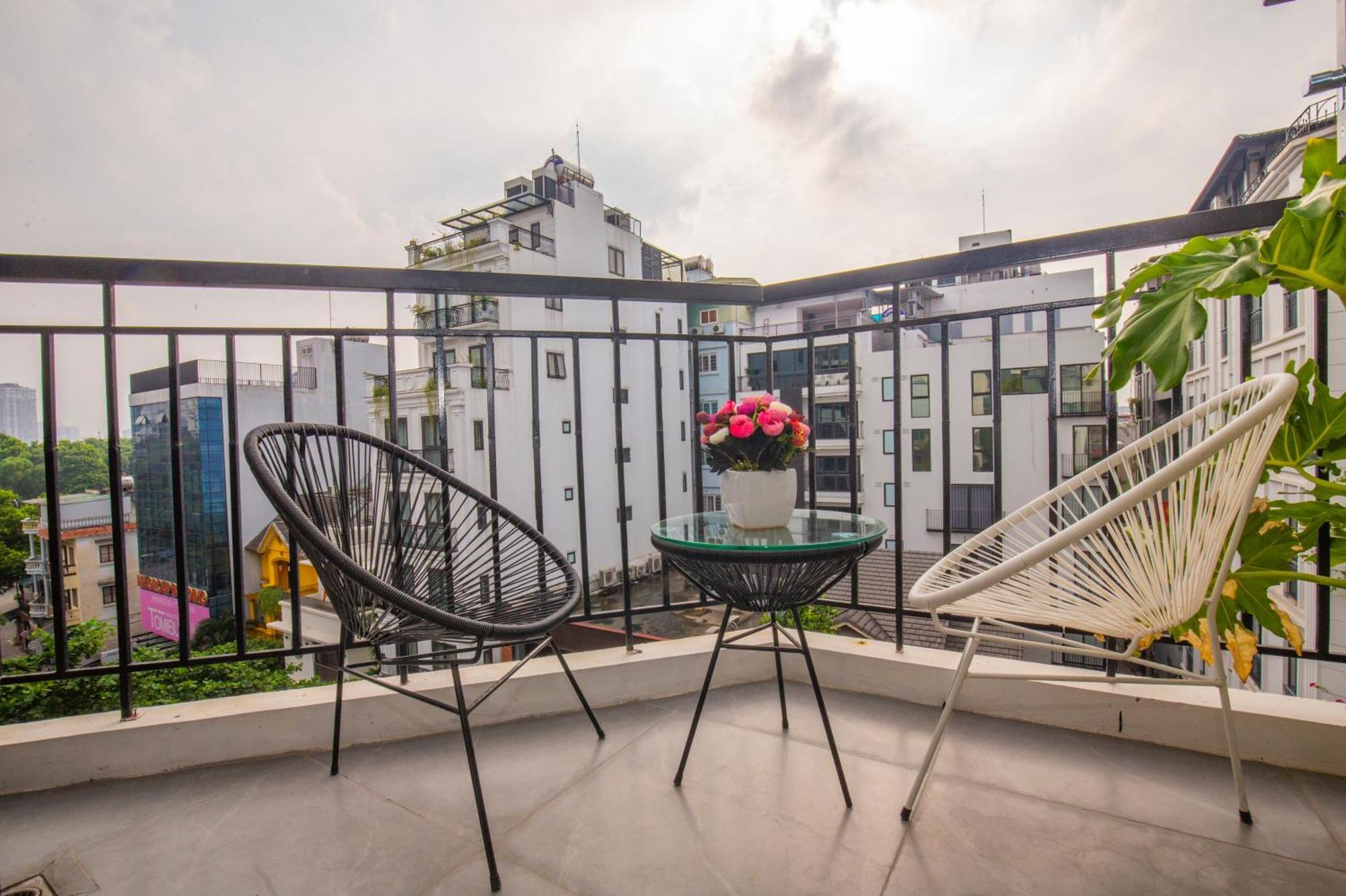 Sumitomo13 - At 81 Linh Lang Street Apartment