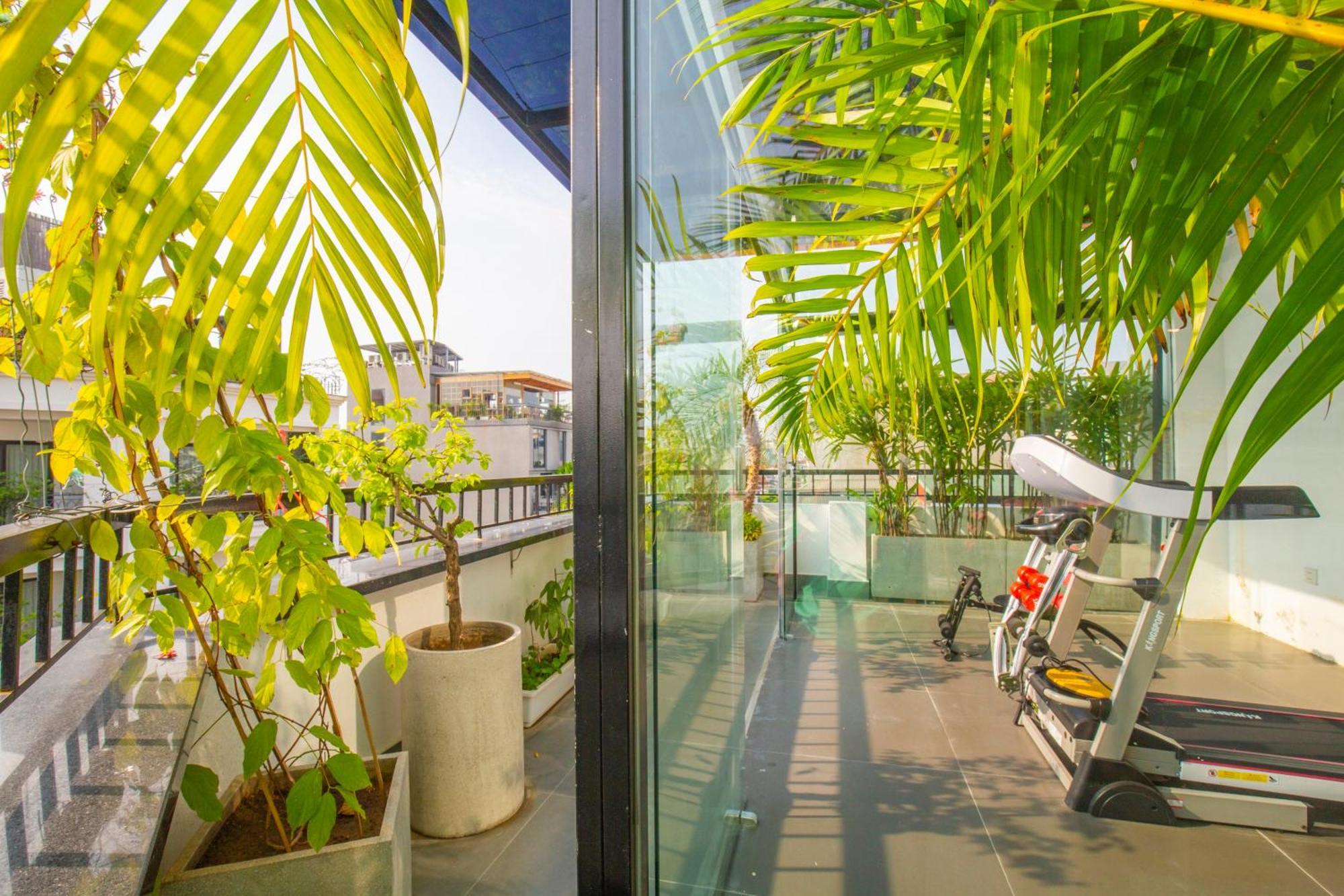 Sumitomo13 - At 81 Linh Lang Street Hanoi