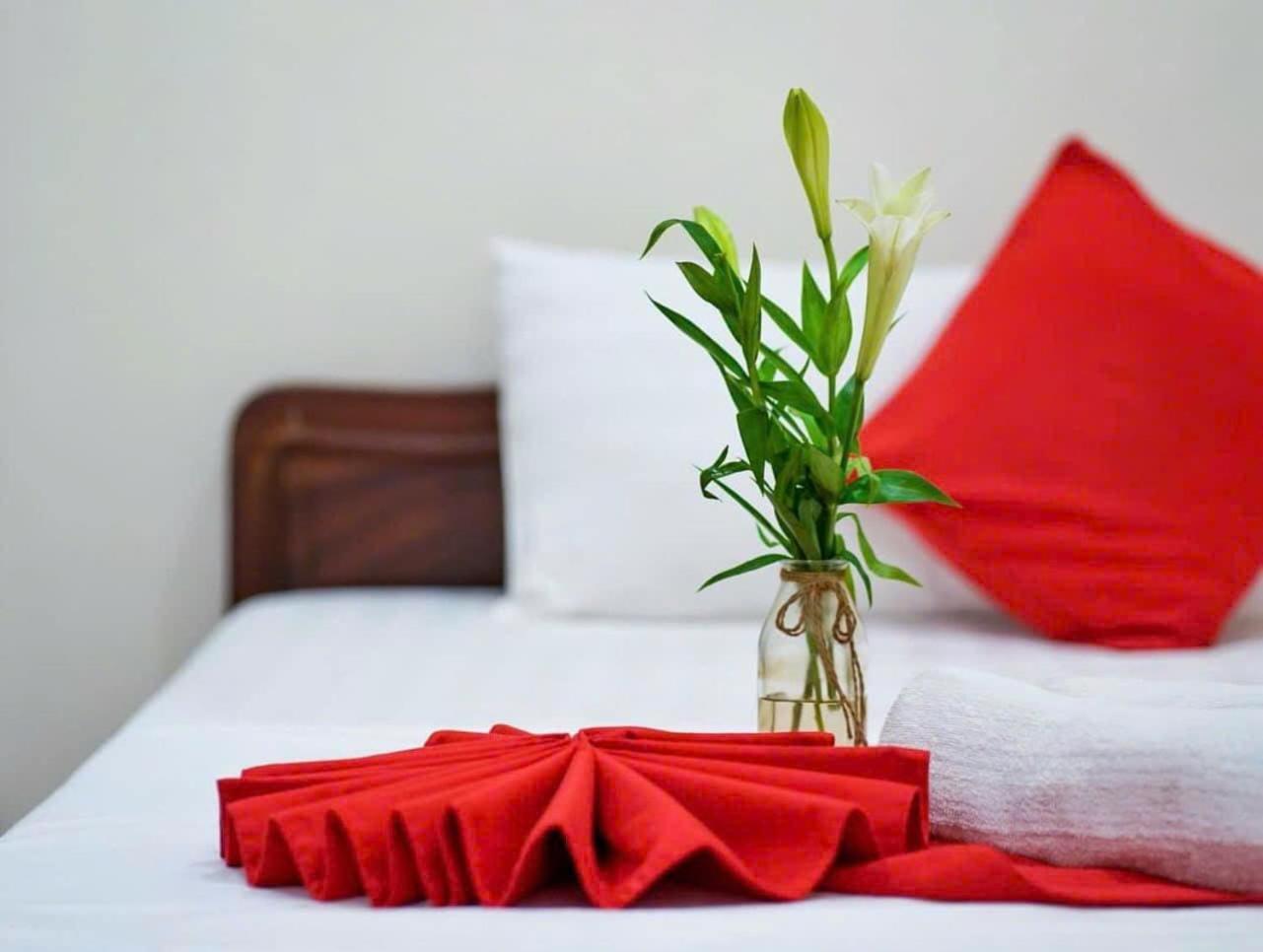 Giao Thong 2* Hanoi