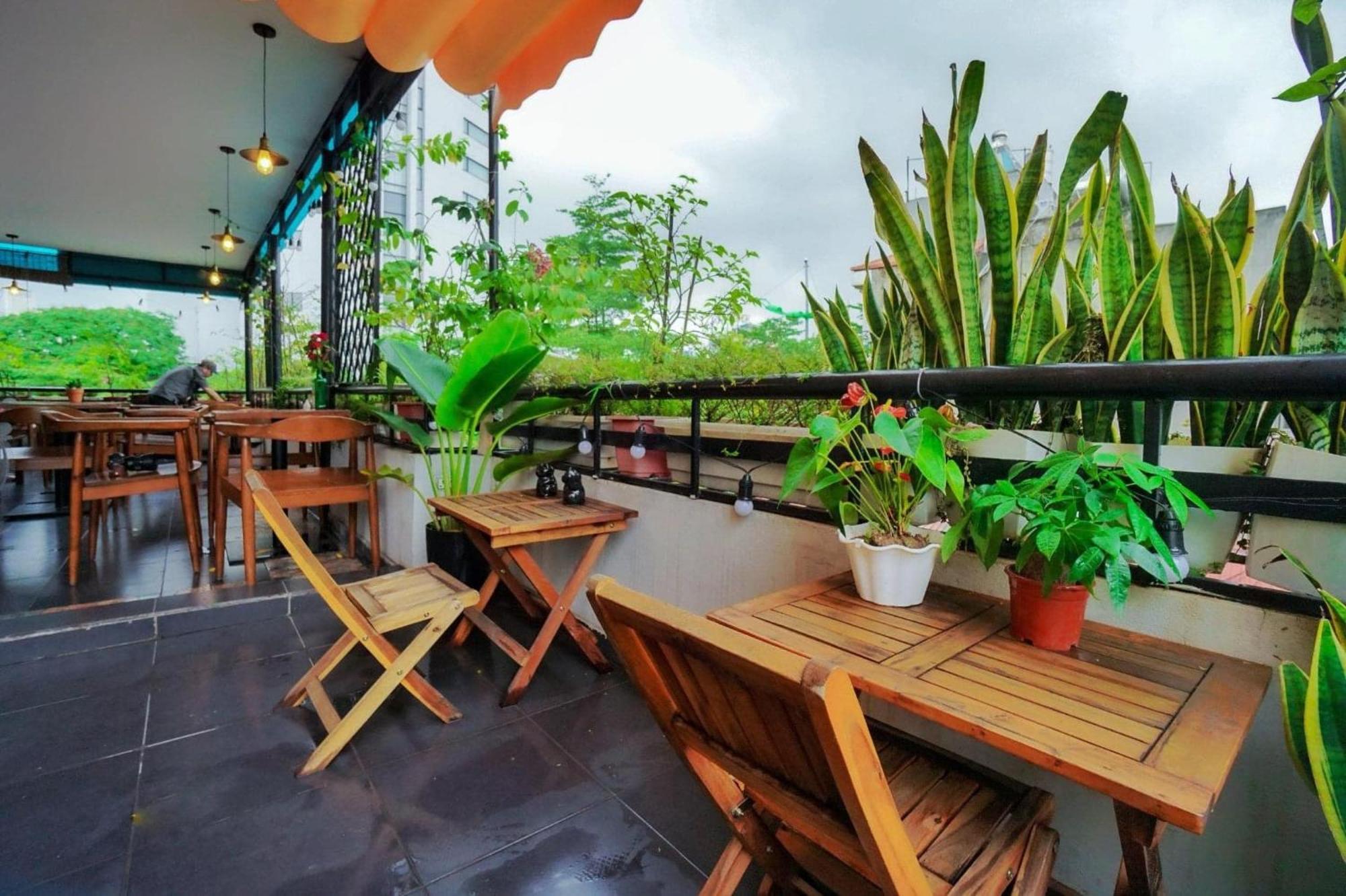 Giao Thong Hotel