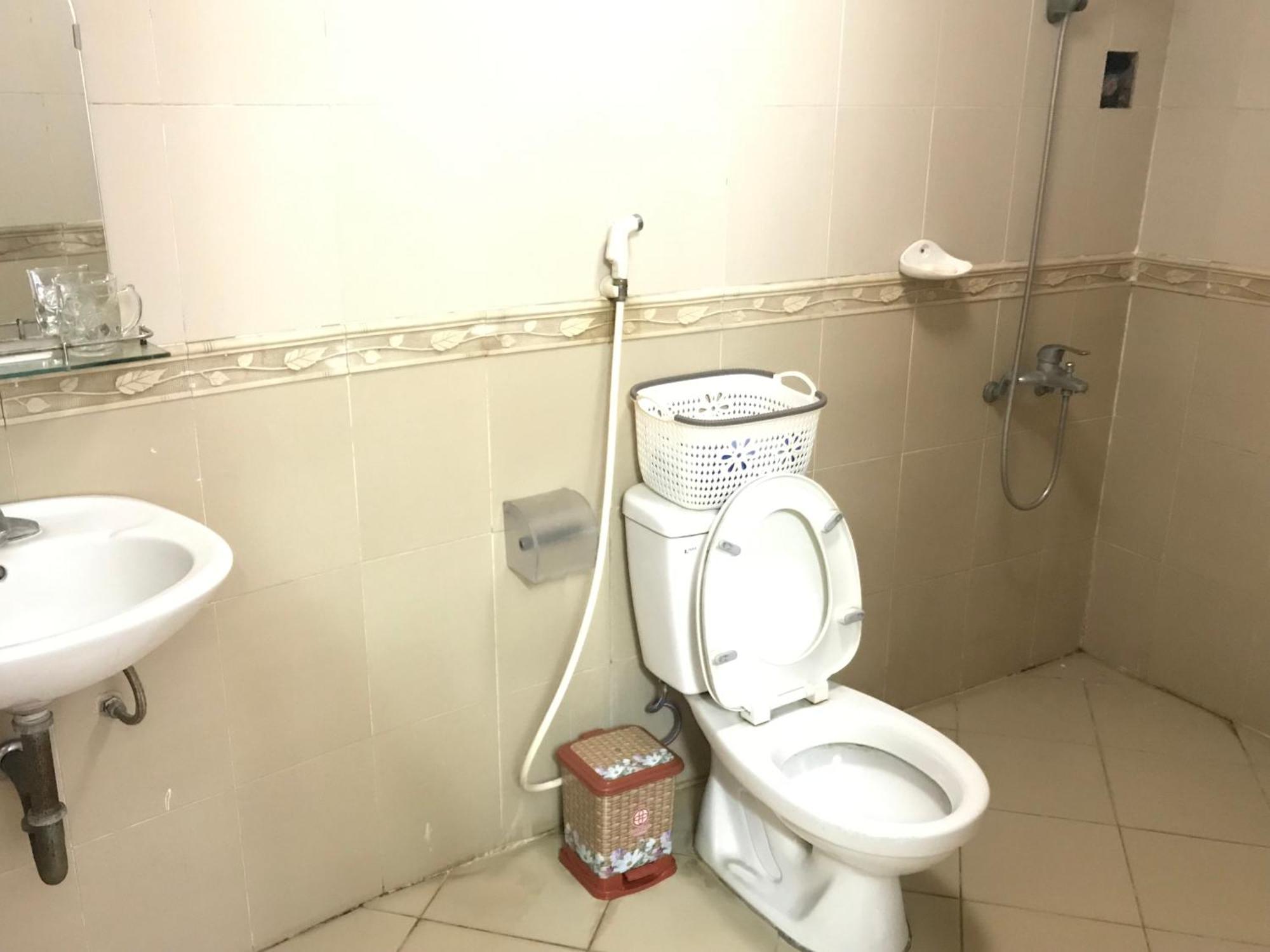 105 Lang Ha Apartment