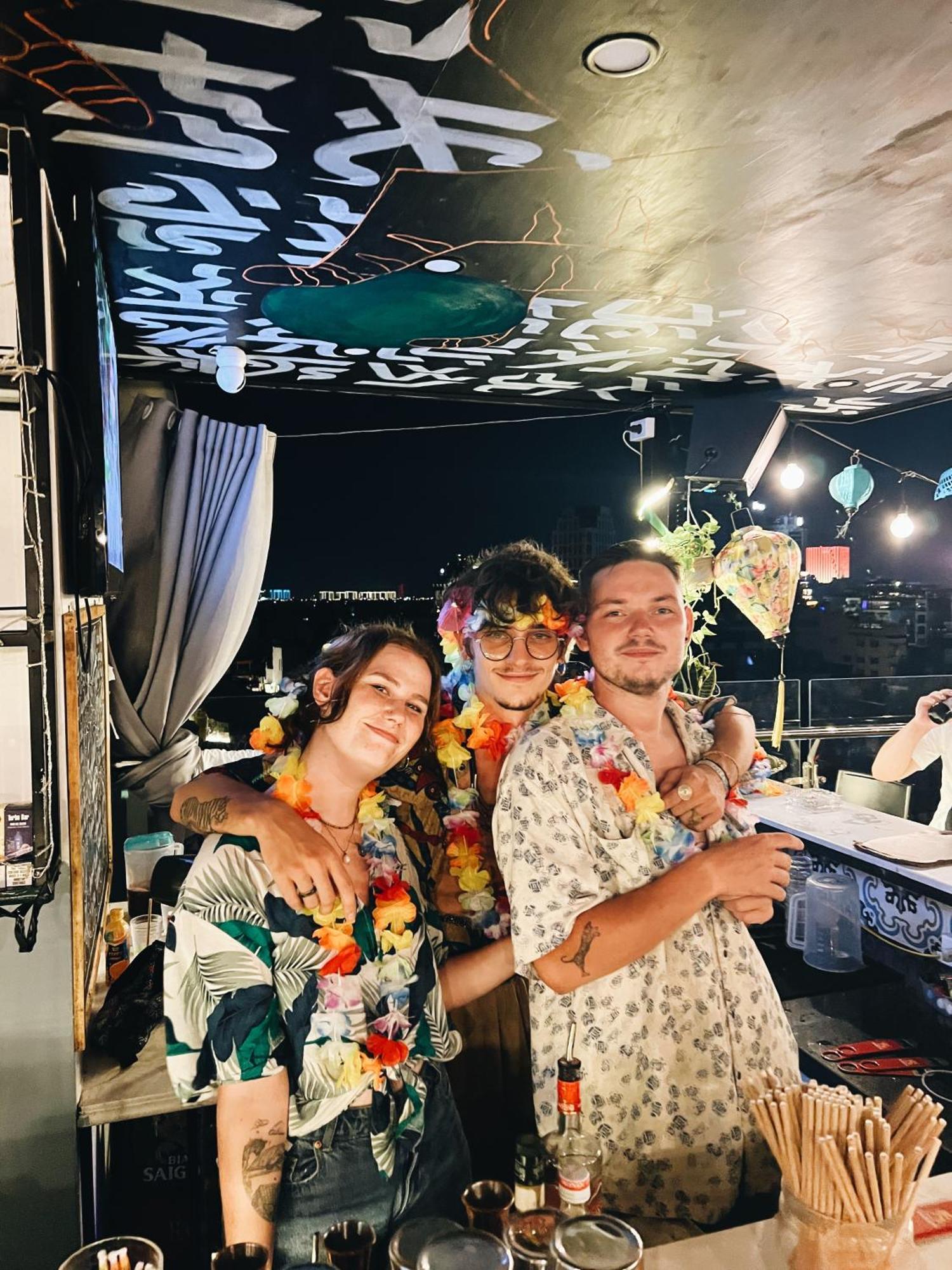 Hotel Backpackers & Rooftop Bar Hanoi