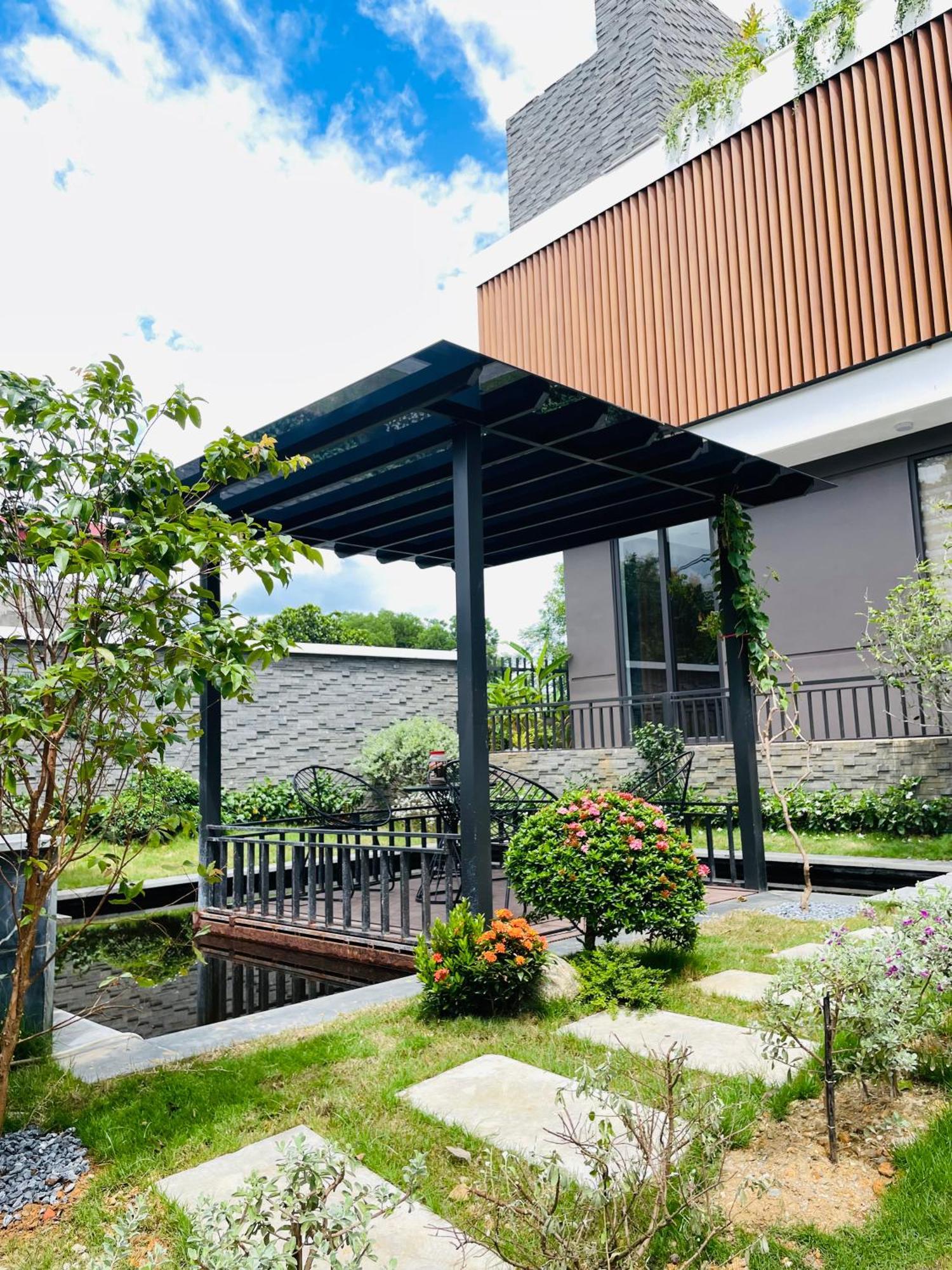 Lala Ba Vi 1.000m² - View Ho, Be Boi Rieng Villa