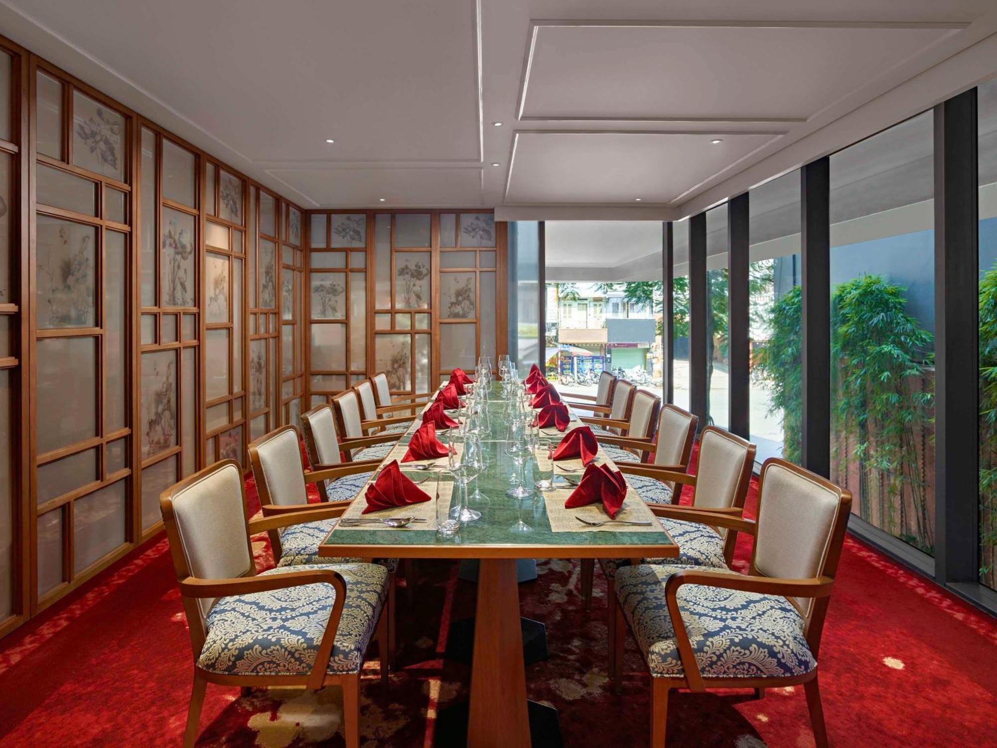 Hotel Grand Mercure Hanoi