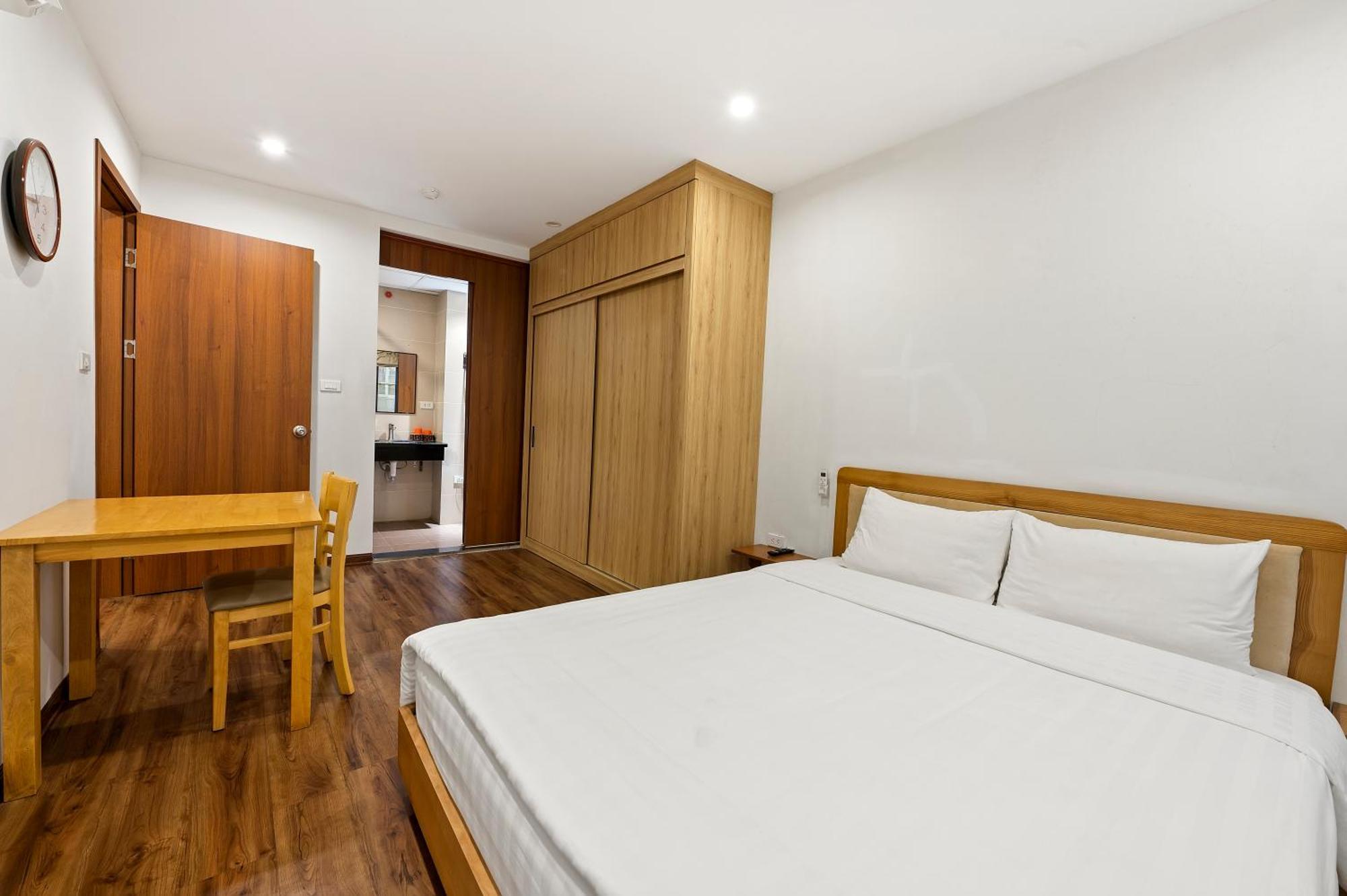 22housing Luxury & 39 Linh Lang Hanoi