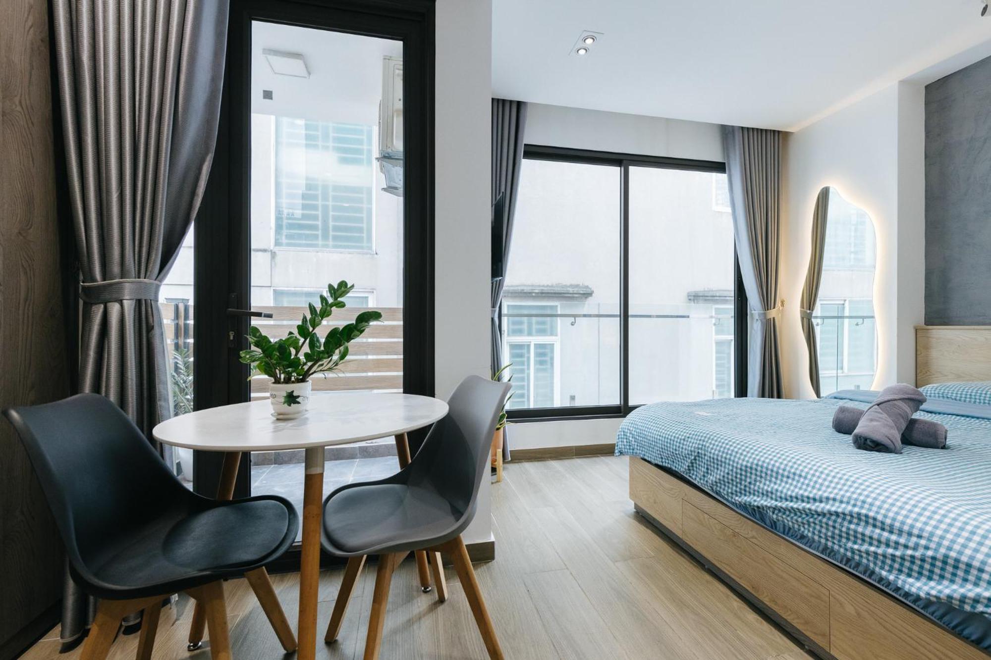 Luck 8 - Westlake Balcony Aparthotel Hanoi