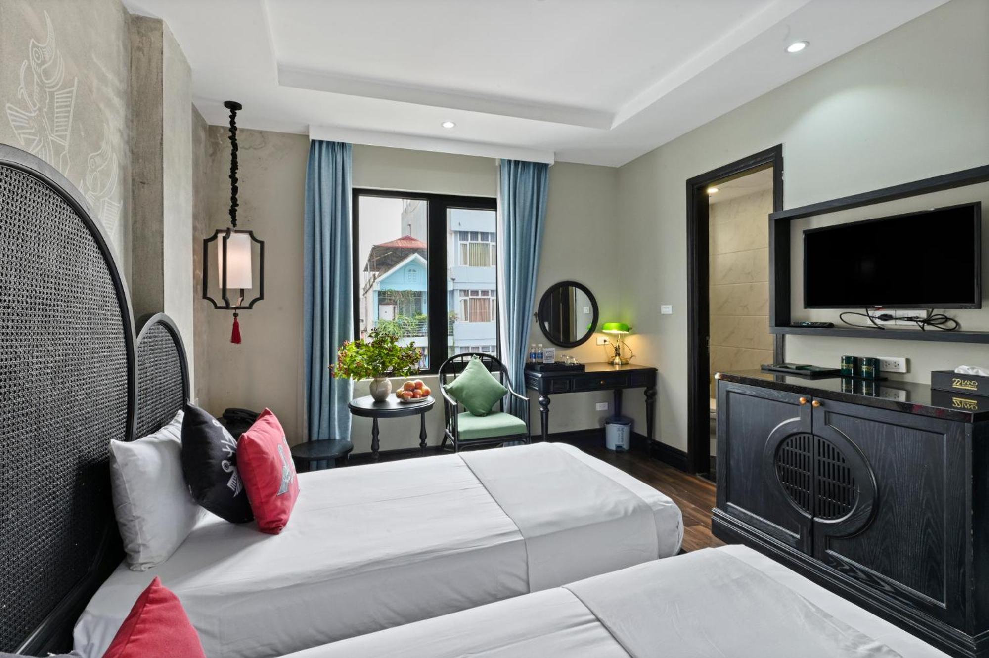 22land & 52 Ngo Huyen