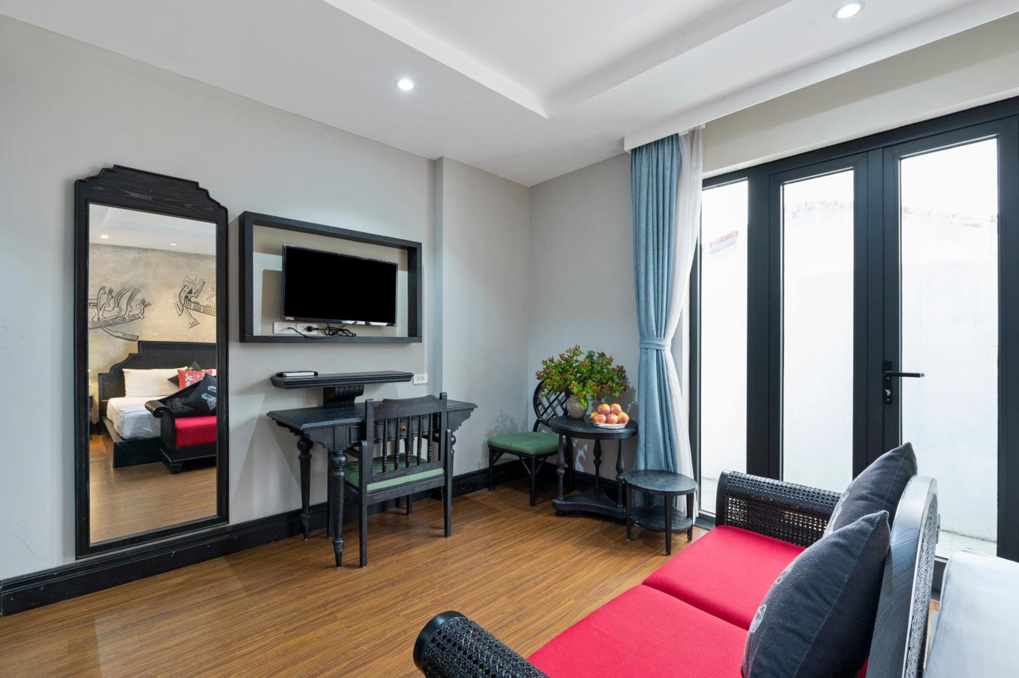 22land & 52 Ngo Huyen Hotel