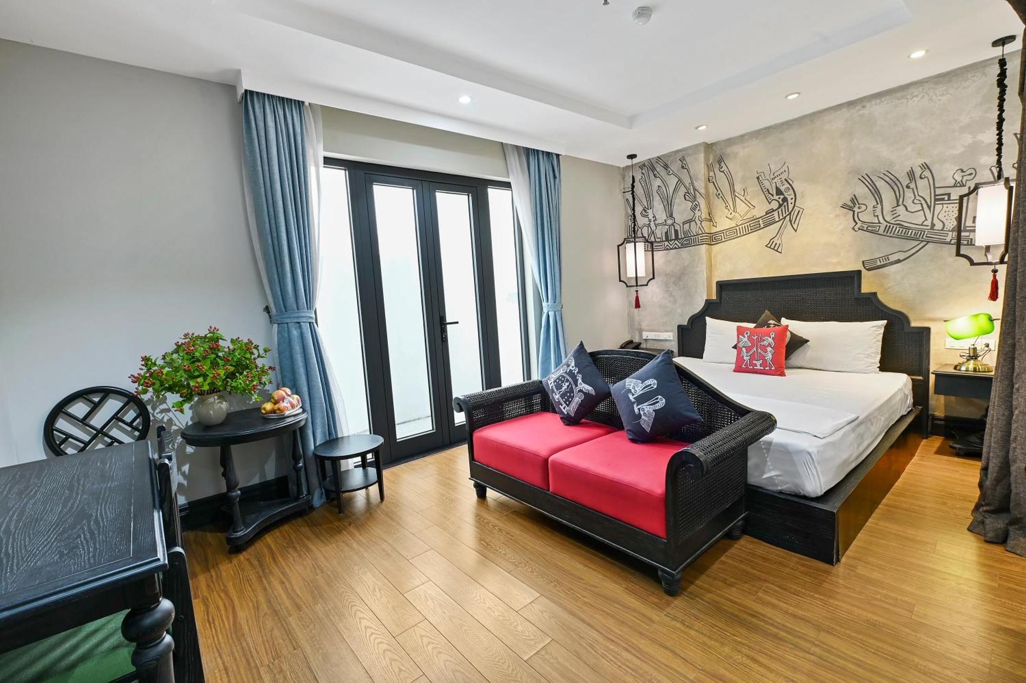 22land & 52 Ngo Huyen Hanoi