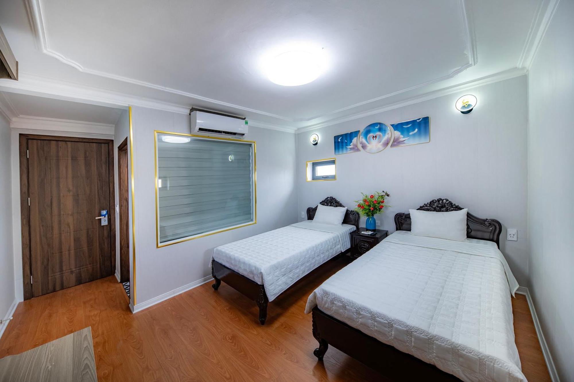 Sofia 3* Hanoi