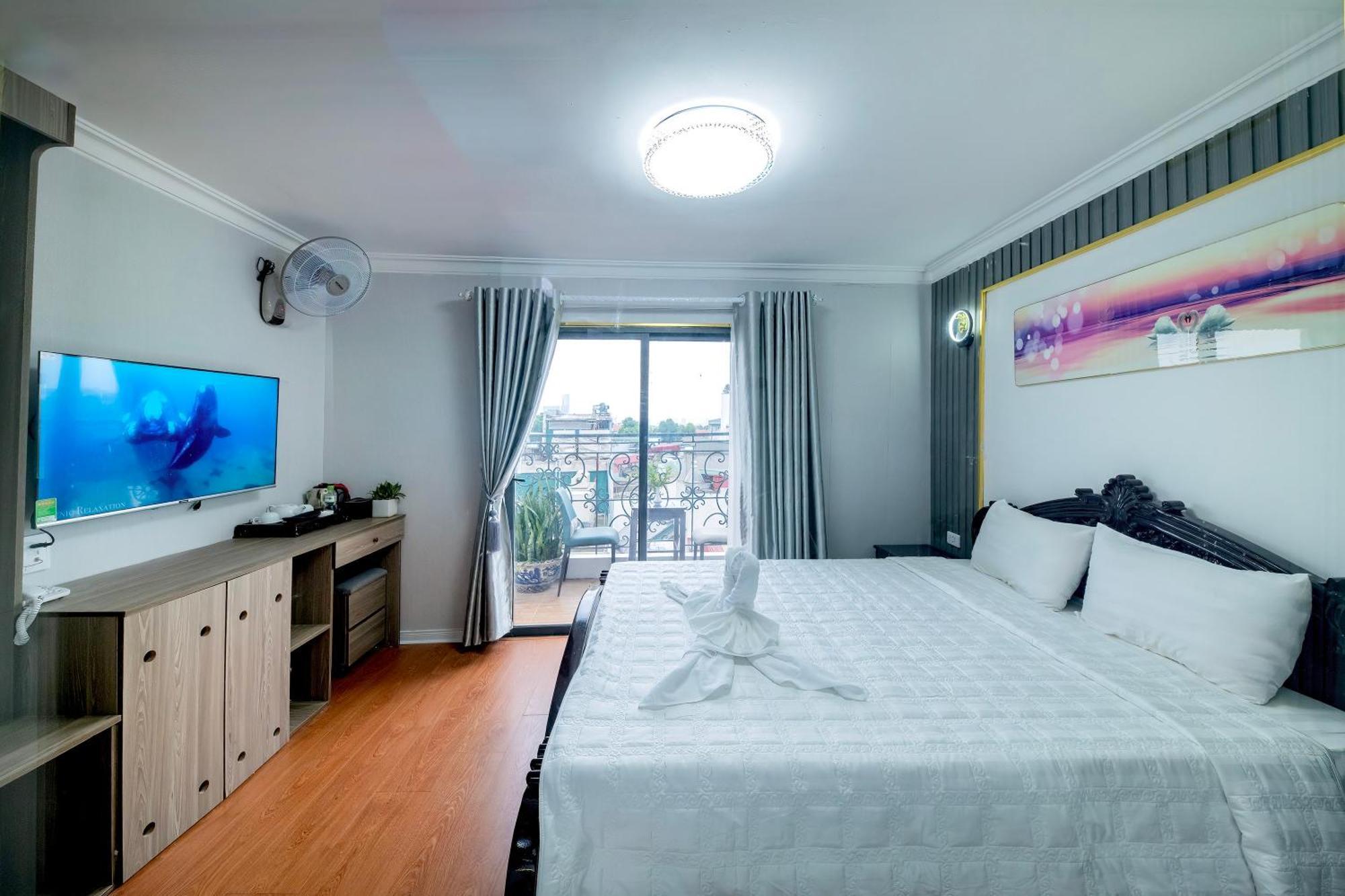 Sofia 3* Hanoi