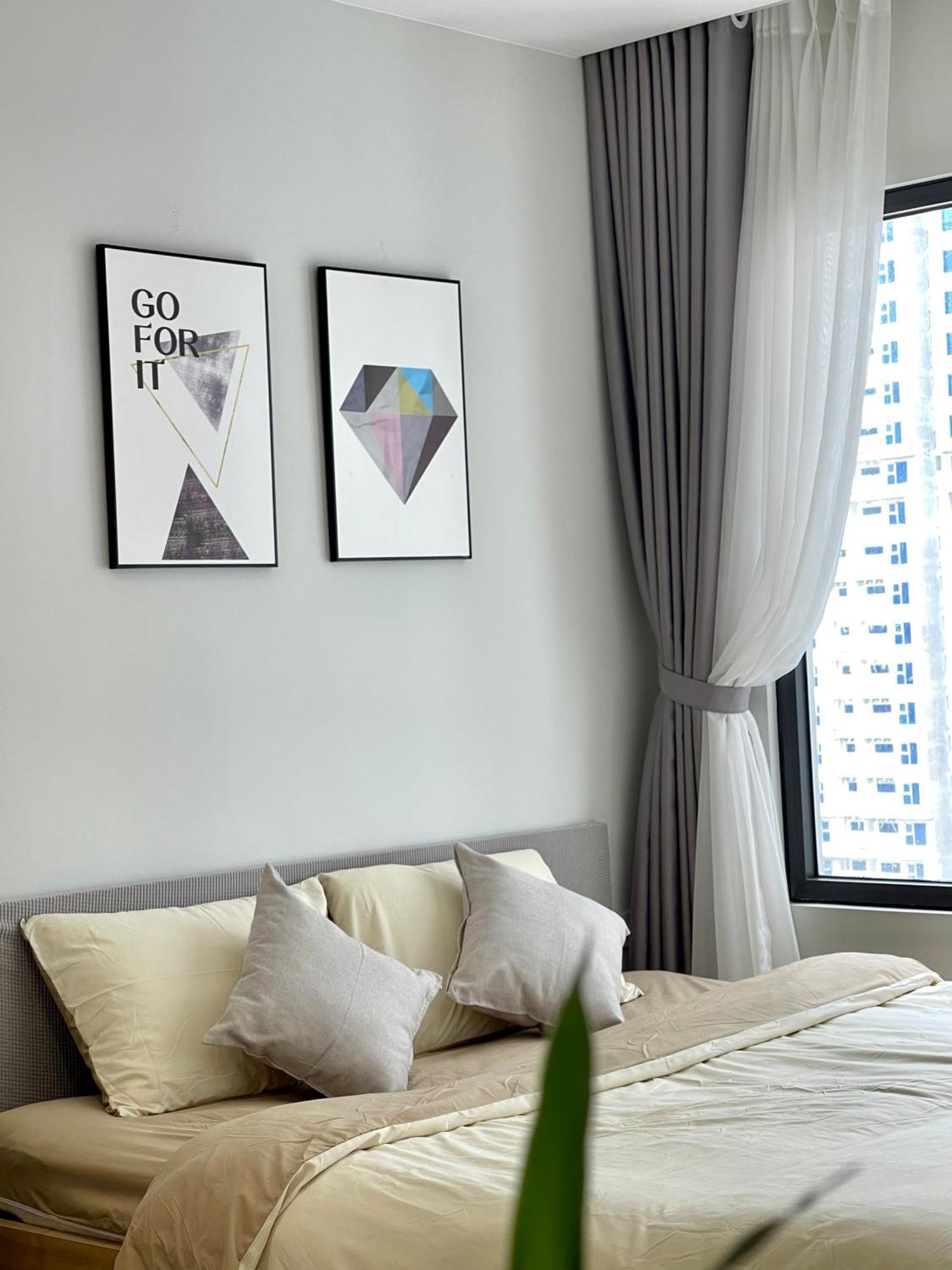 Vinhomes Smart - Ho Nghi Duong Full Tien Ich * Hanoi