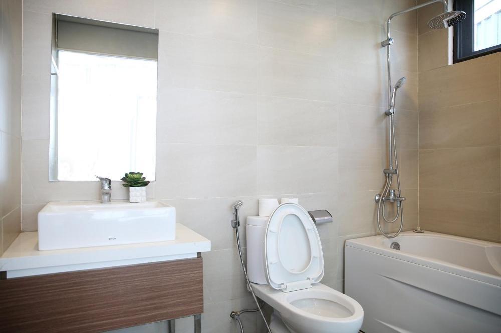 Lotus West Aparthotel Hanoi