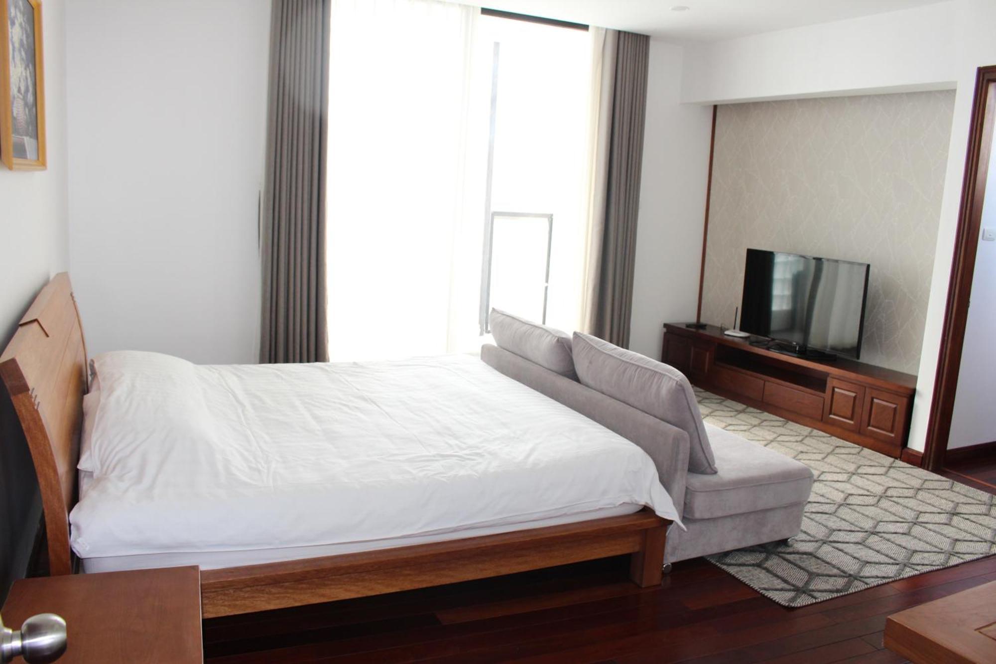Davidduc's 5/41 Tay Ho Apartment