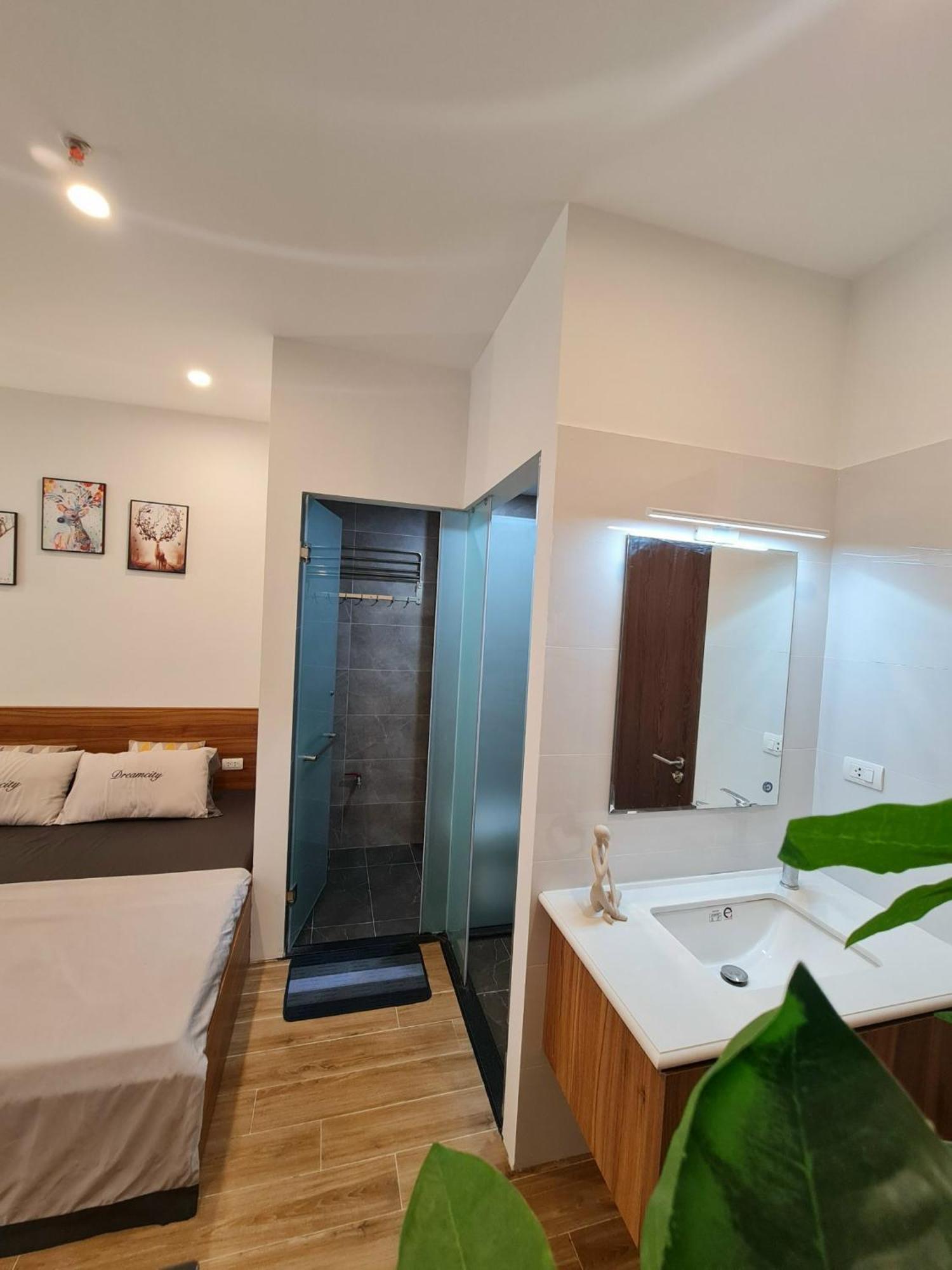 Apartment Delux Tay Ho Hanoi