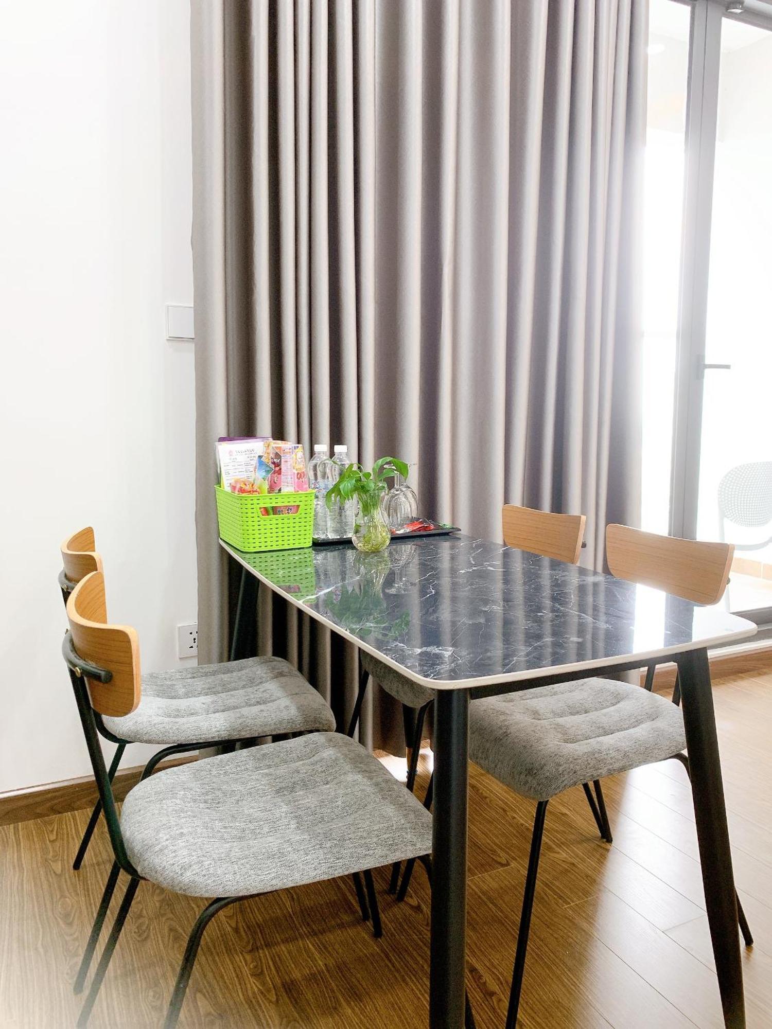 Tsq Apartment *