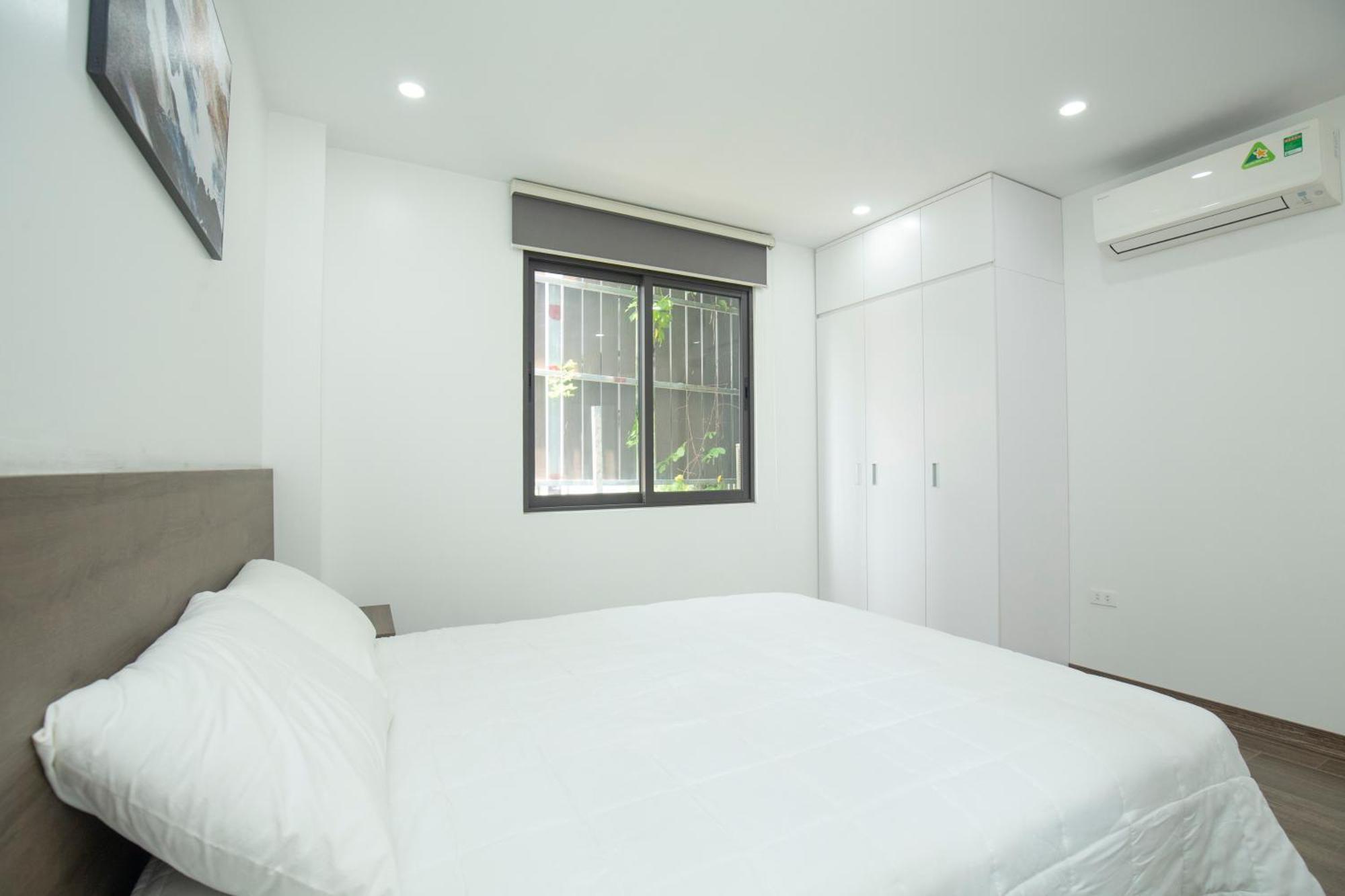 The Valley - Westlake Apartment *