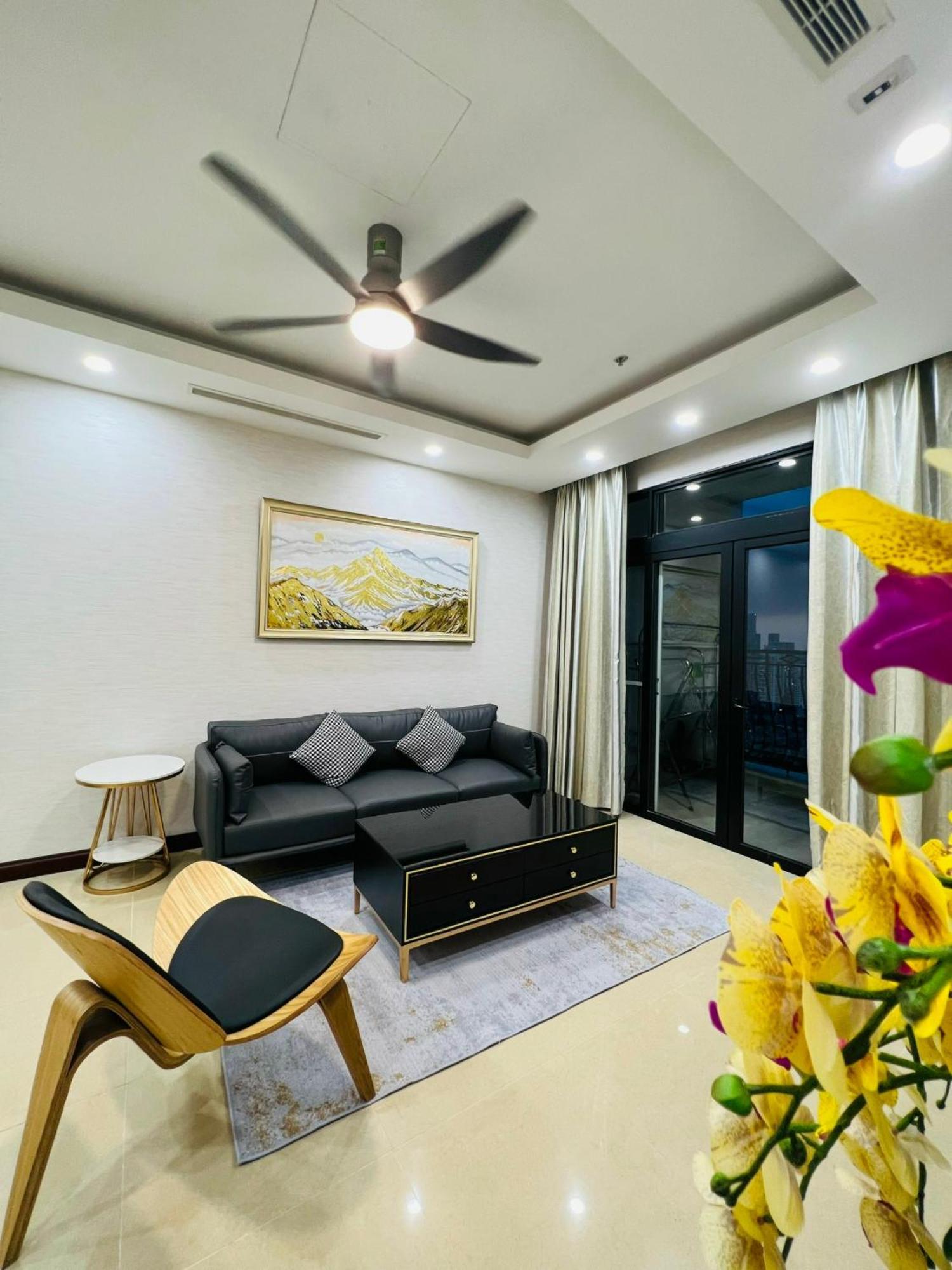Căn hộ Vinhomes Royal 3 Br