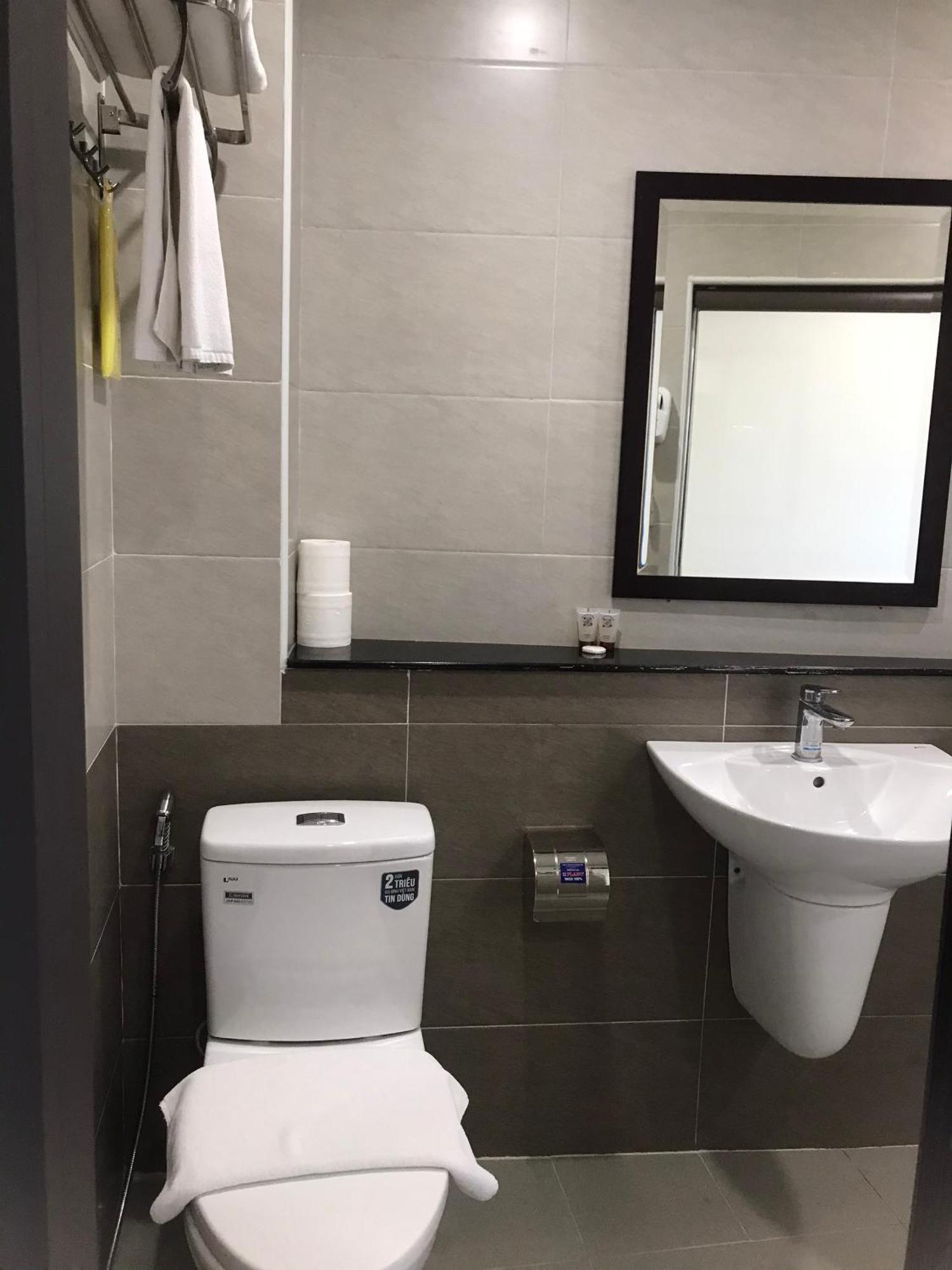 K Business 1 My Dinh 미딩 Hotel *