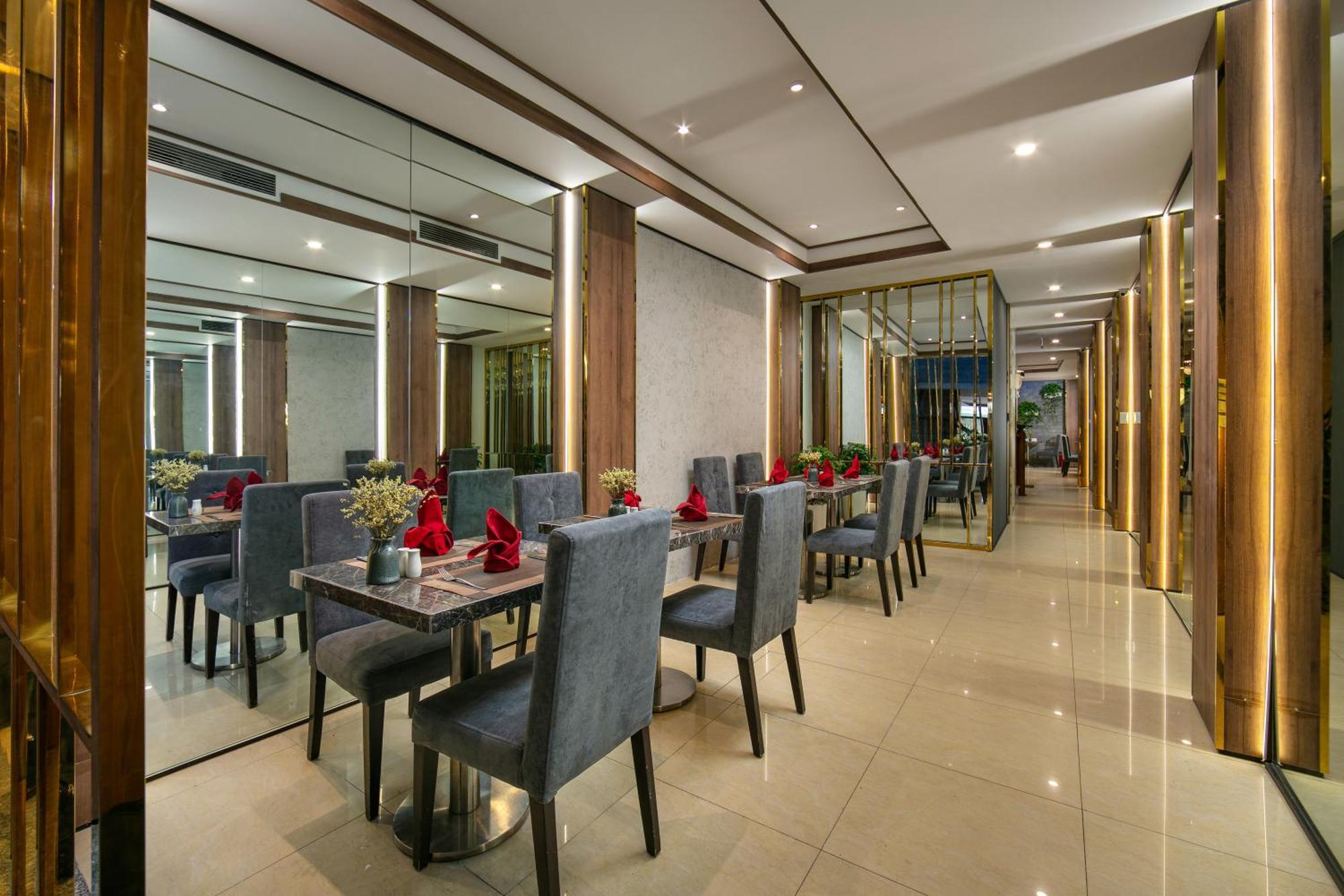 La Palm Premier & 4*