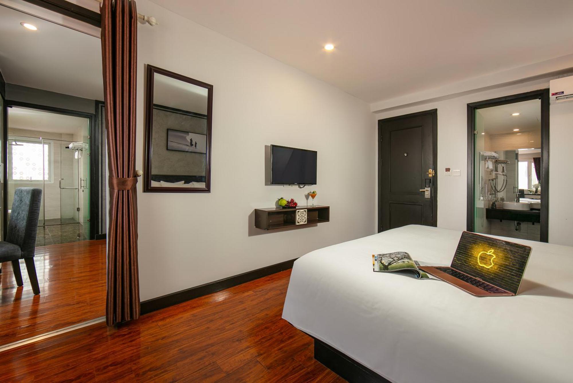 Hotel La Palm Premier &
