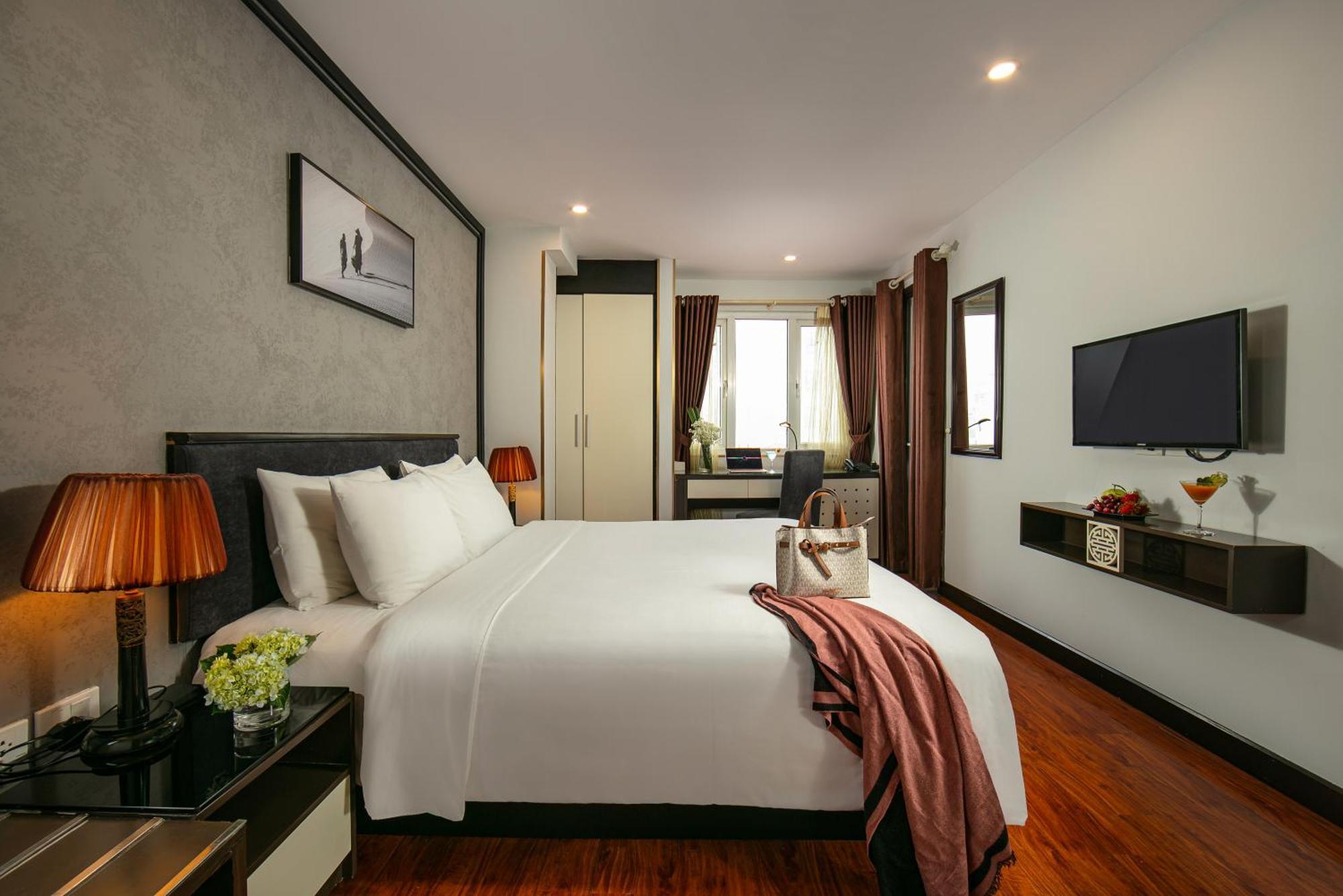 La Palm Premier & 4* Hanoi