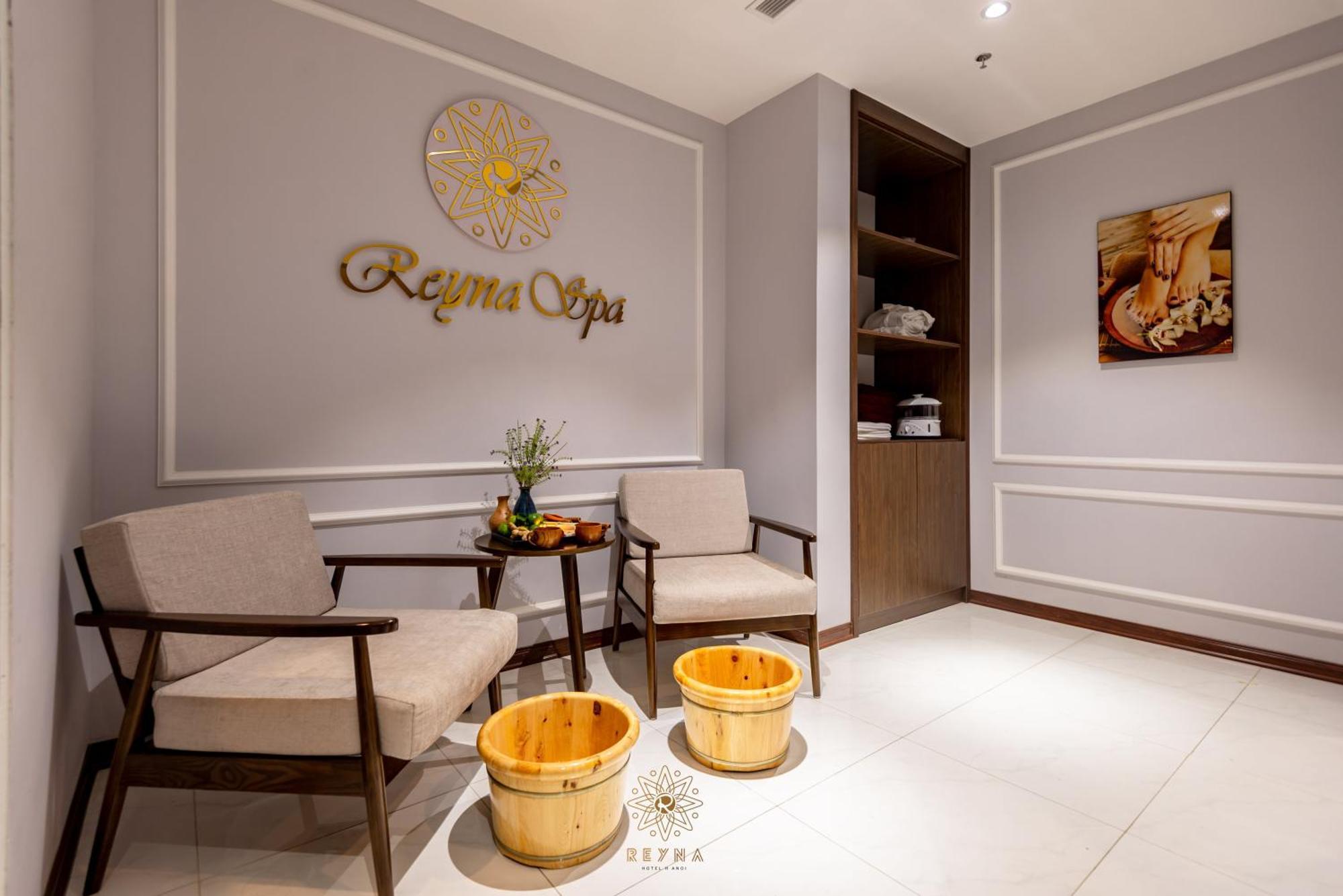 Reyna Luxury & 4* Hanói