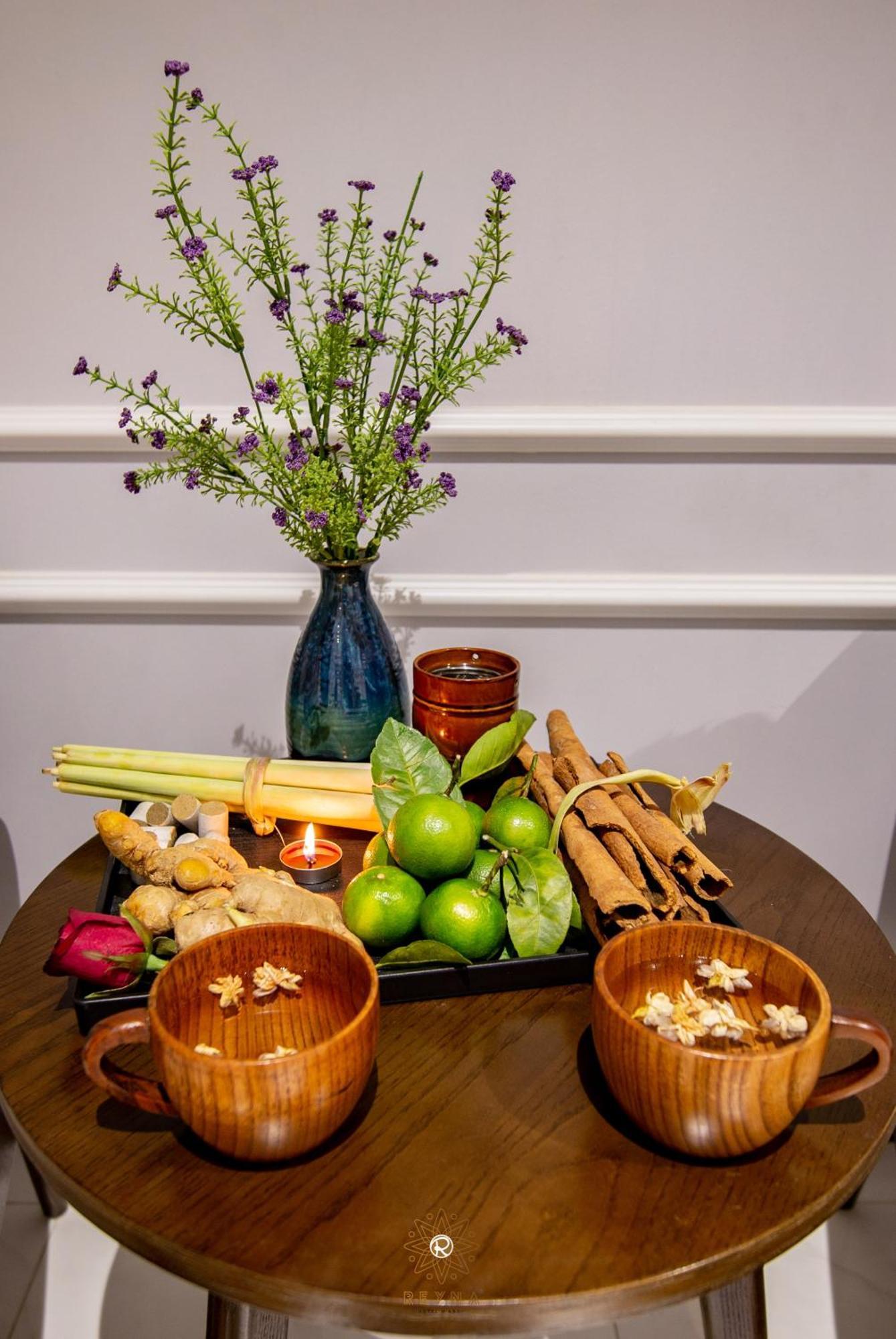 Reyna Luxury & Hotel Hanói