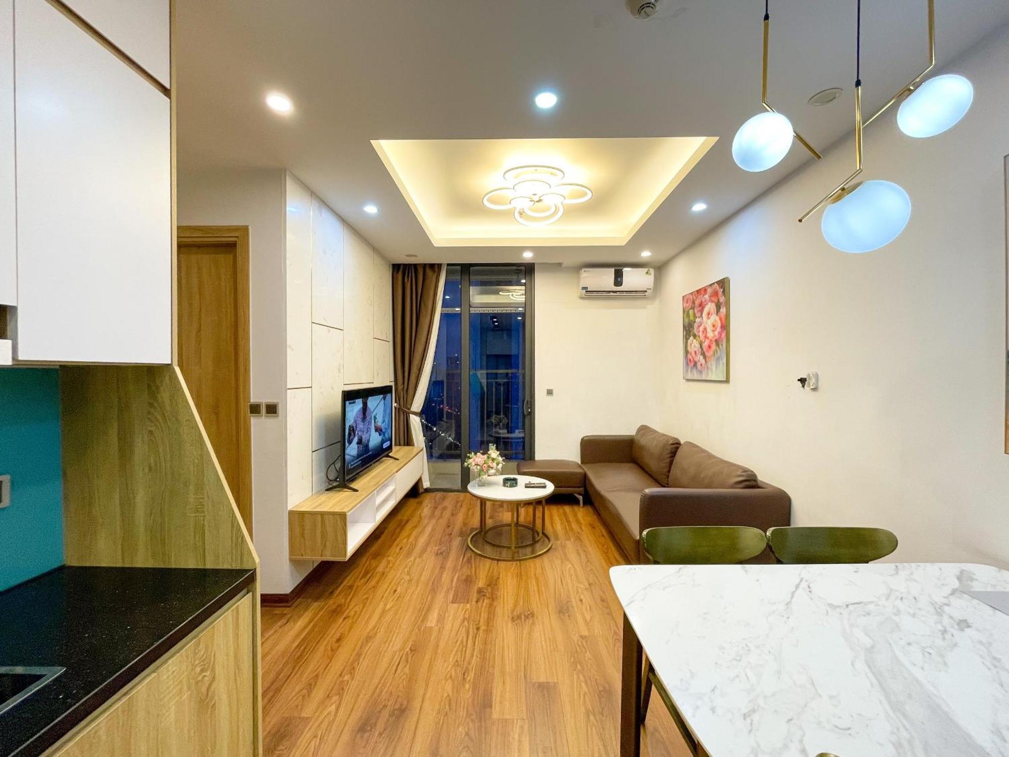 Rosee House -luxury In Vinhomes Greenbay Căn hộ *