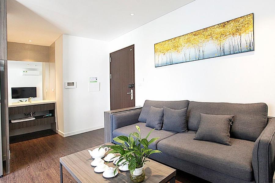 3 - Luxury In Tay Ho Street Apartment *