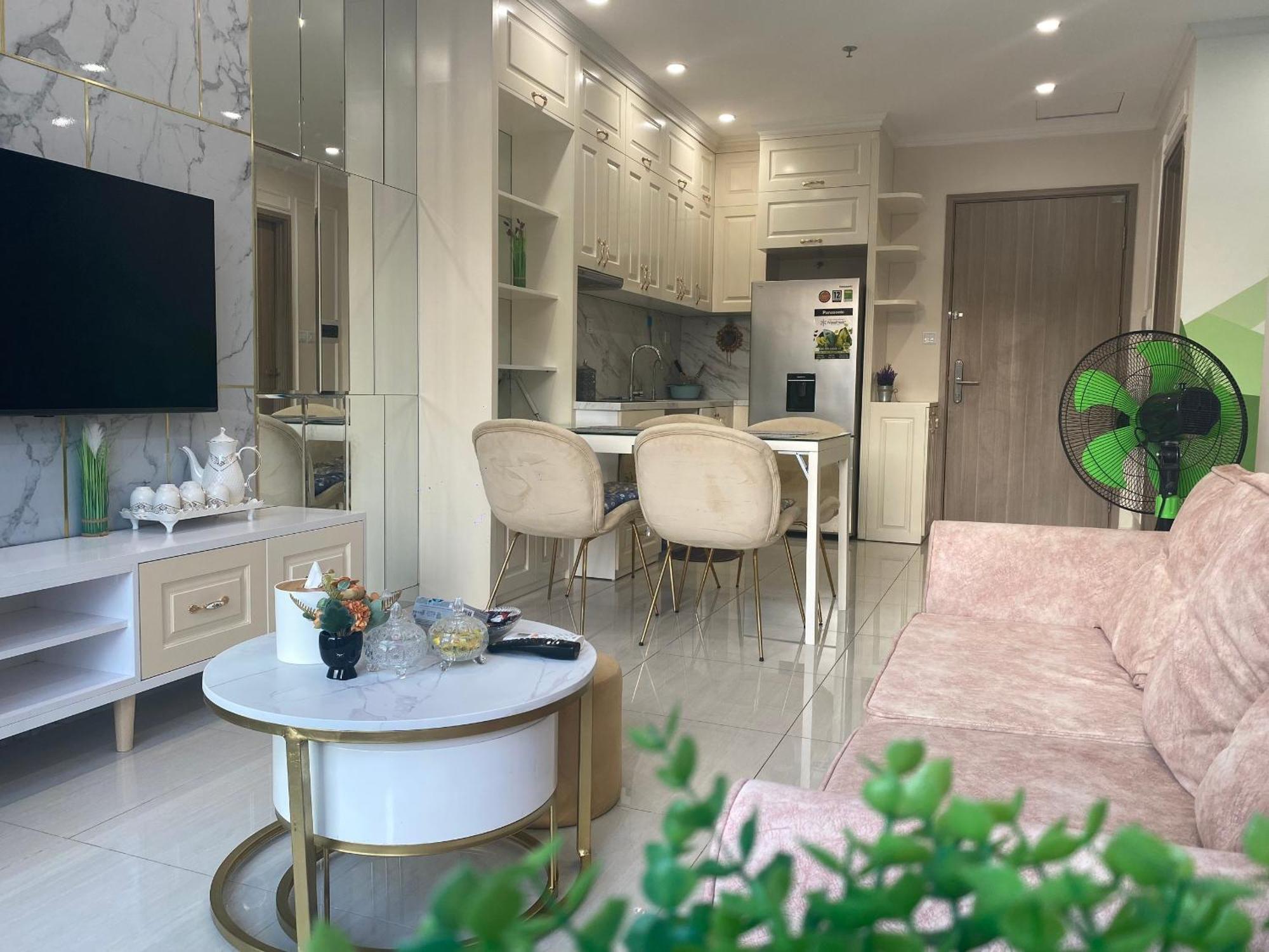 Apartment Lu Luxury Homestay Et - Vinhomes Smart City *