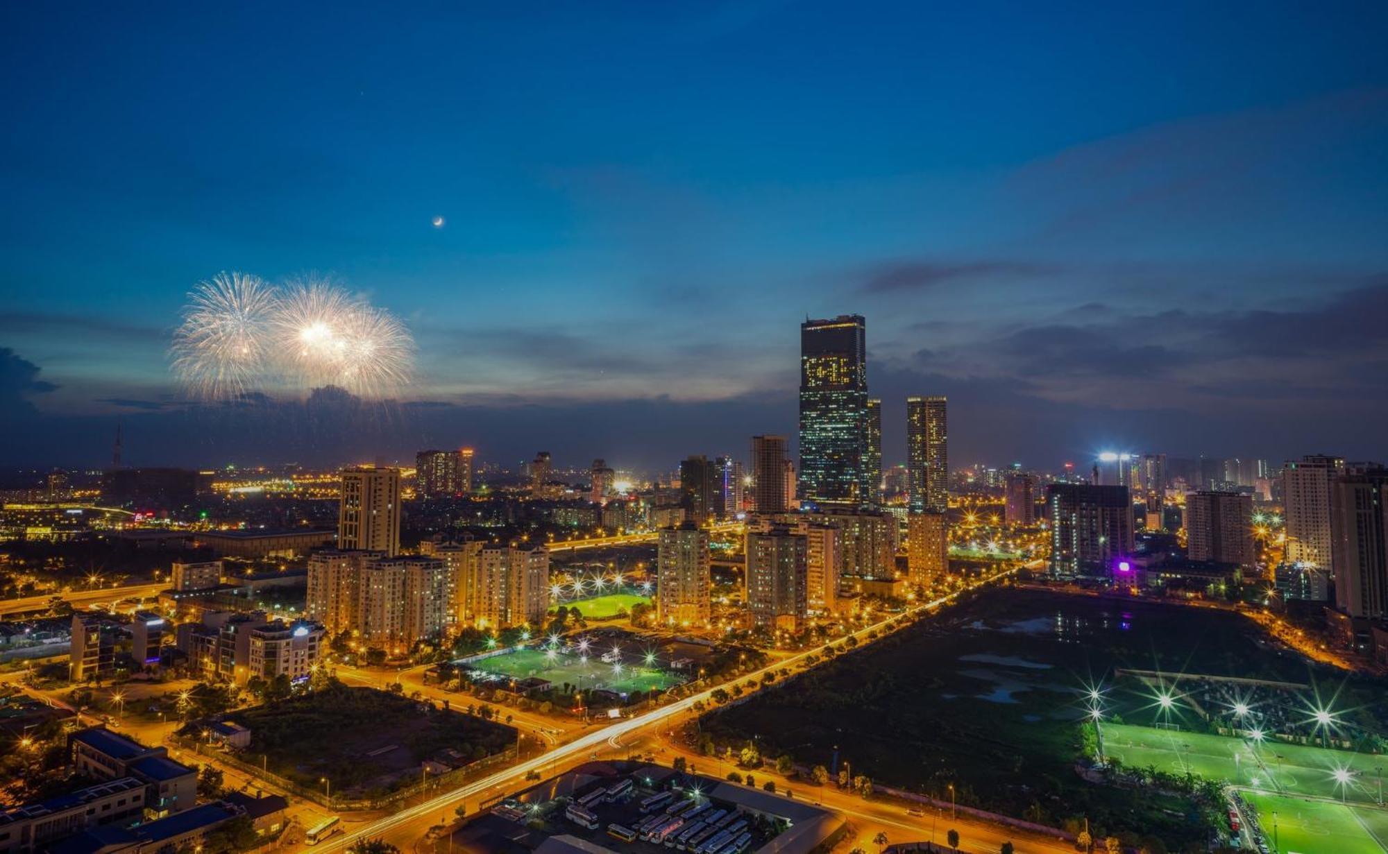 Intercontinental Landmark72 By Ihg Hotel