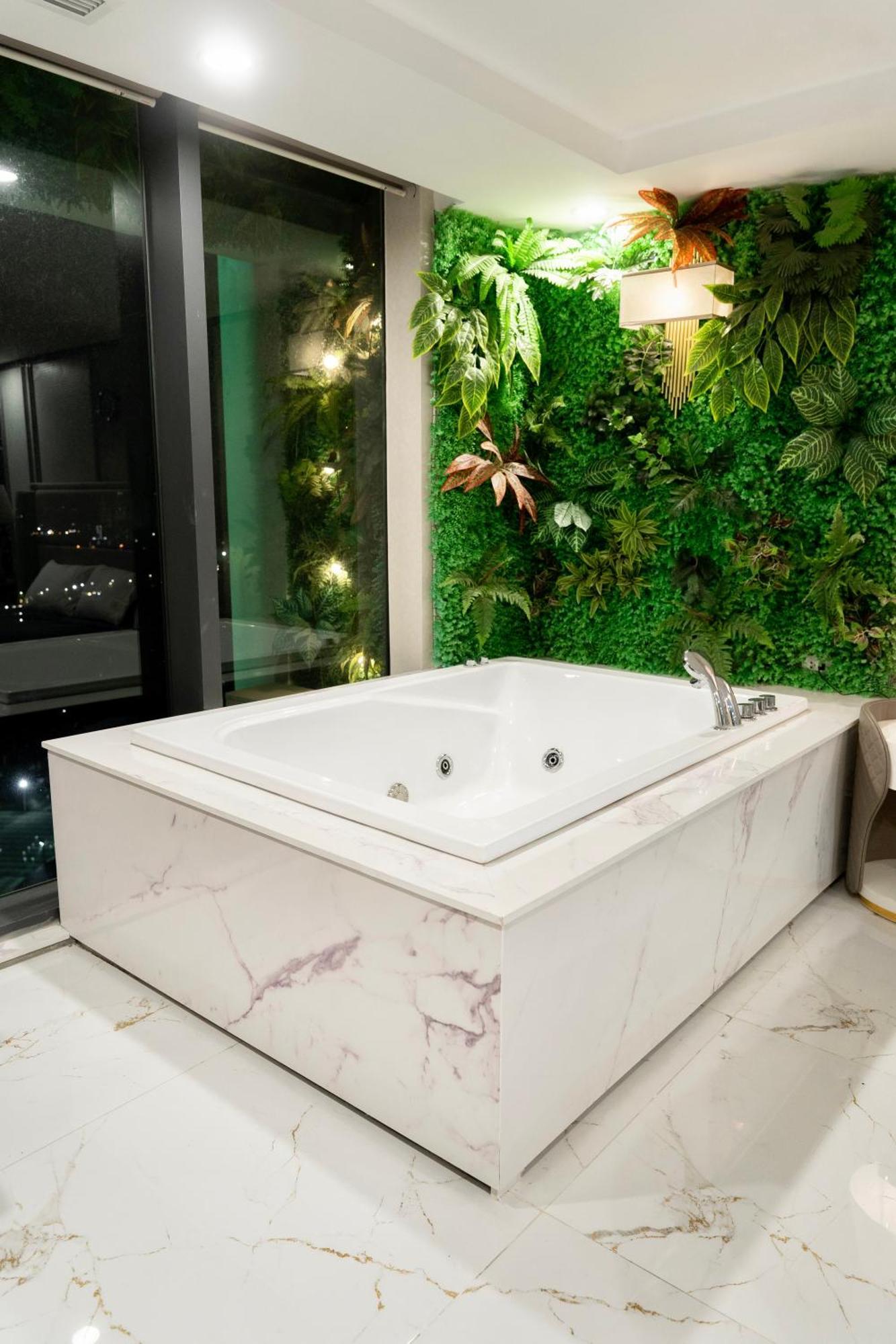 Apartment Royal Penhouse Duplex Nguyen Xien