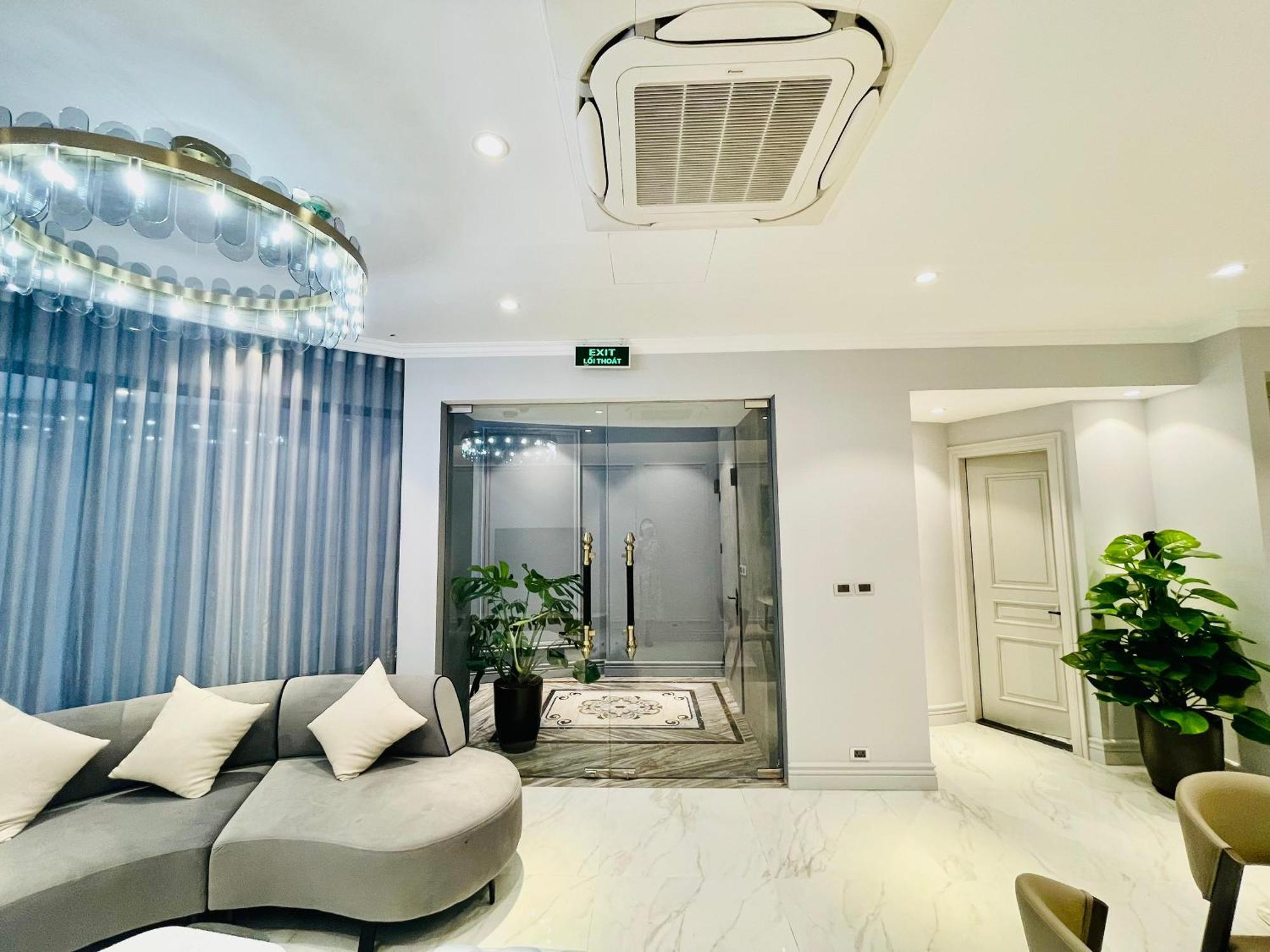 By Vitrine Apartment