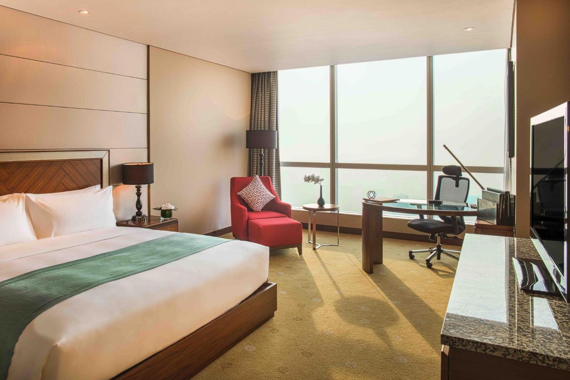 Intercontinental Landmark72 By Ihg Hotel 5*