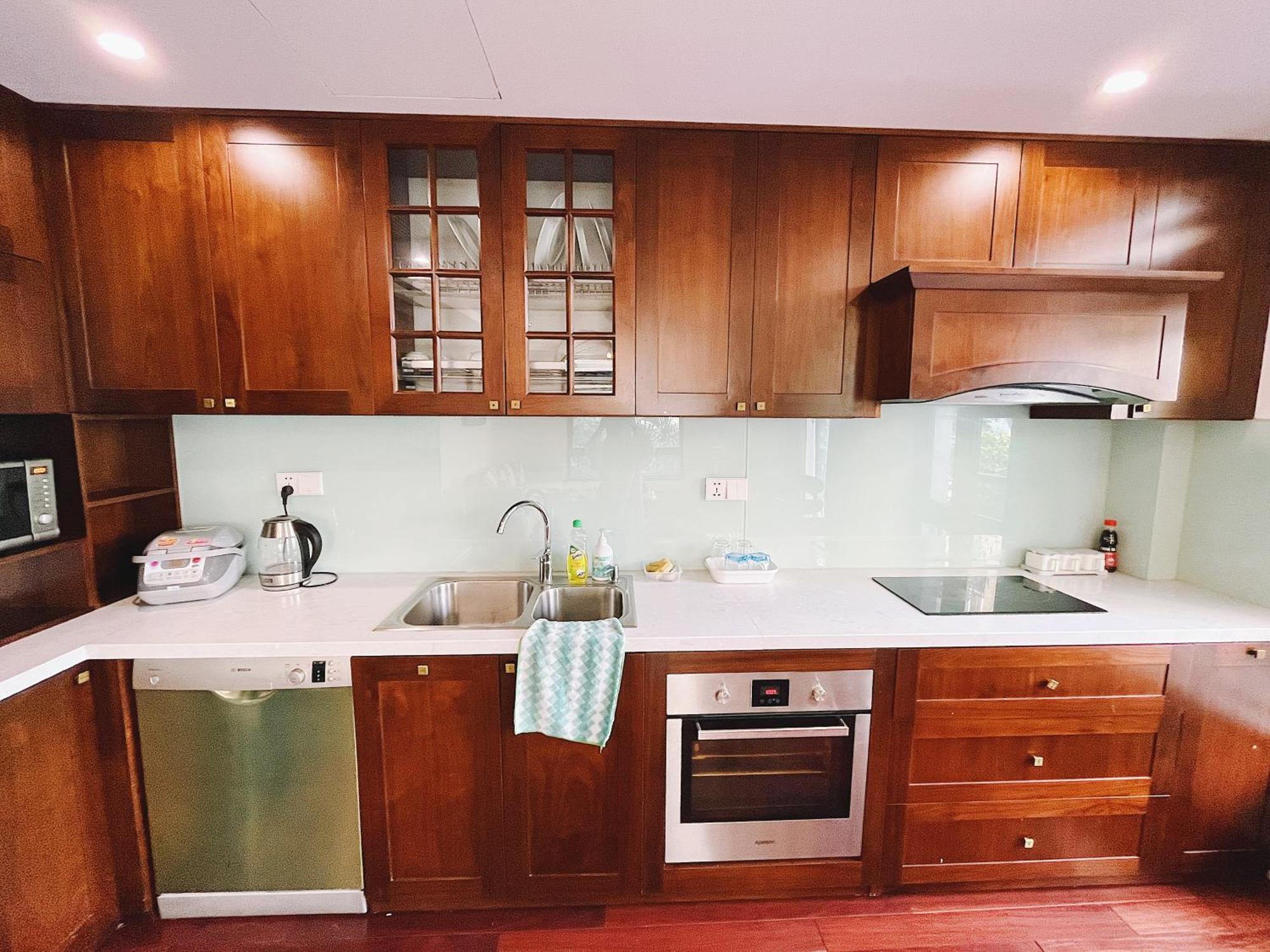 8 - Luxury Apartment, Open View Apartment Hanoi