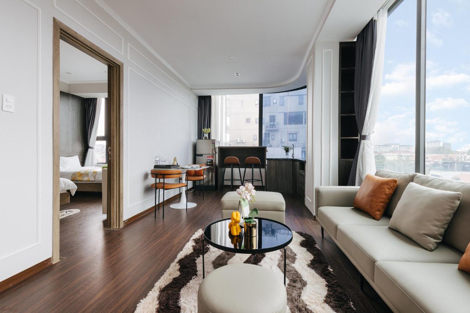Ivy & - 24h Hà Nội