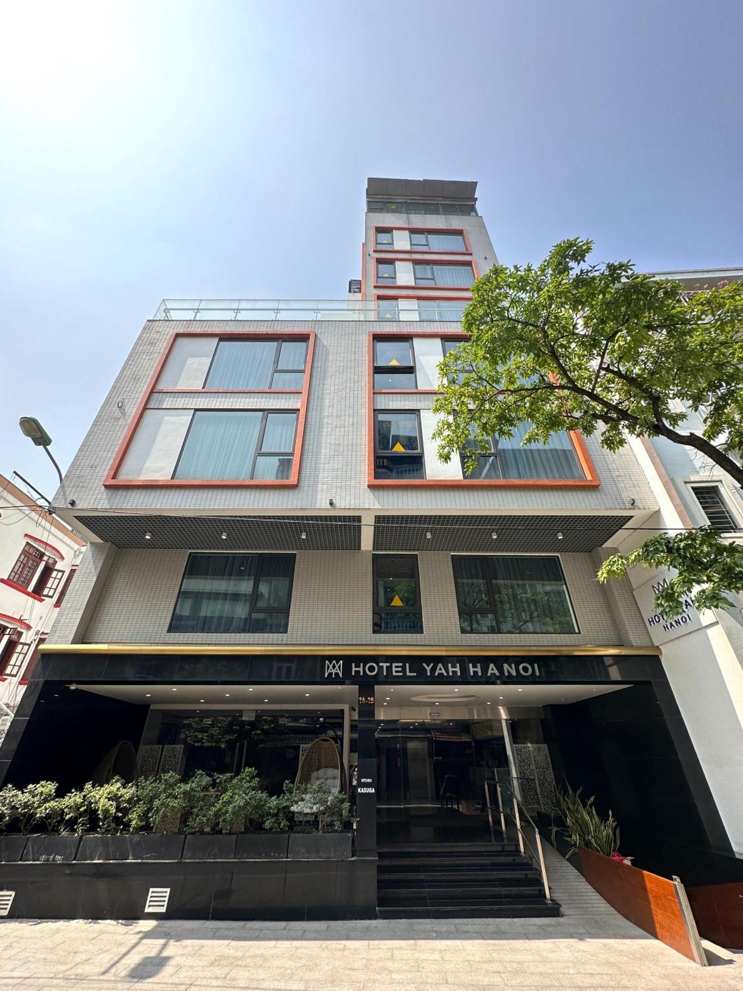 Hotel Yah & Hanoi
